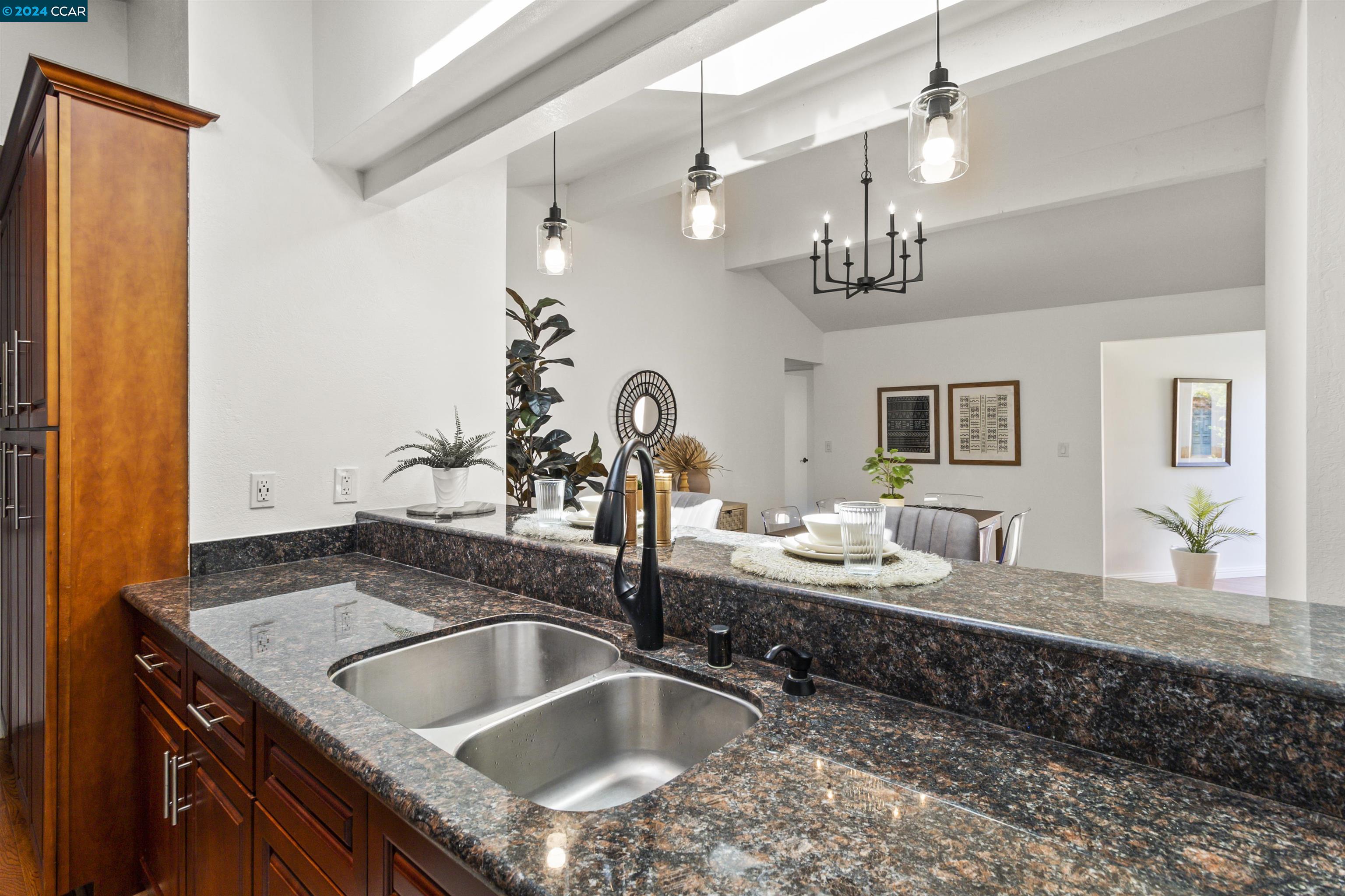 Detail Gallery Image 11 of 48 For 727 Ynez Cir, Danville,  CA 94526 - 3 Beds | 2/1 Baths