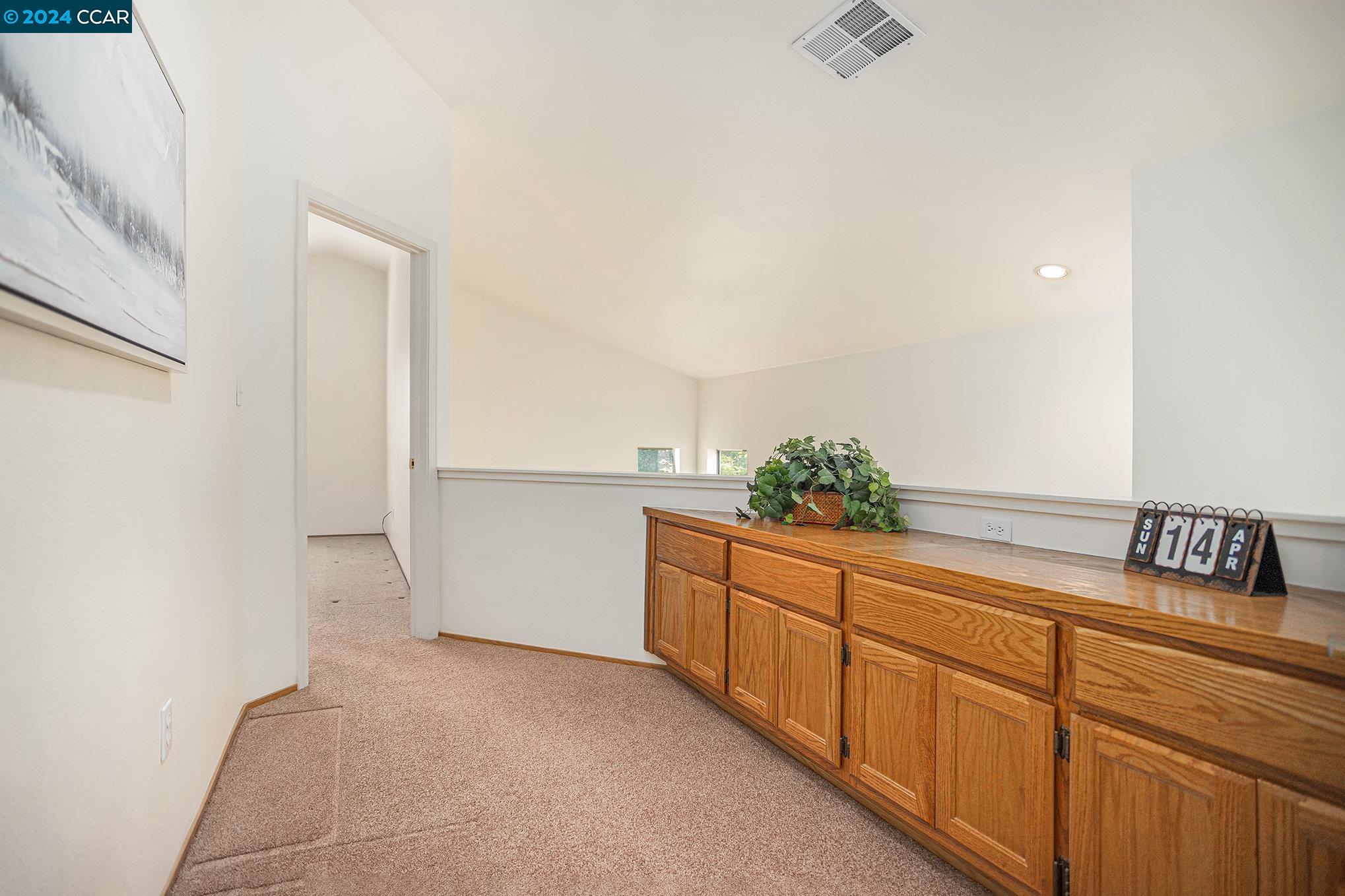 Detail Gallery Image 11 of 19 For 758 Parkway Dr, Martinez,  CA 94553 - 3 Beds | 2/1 Baths