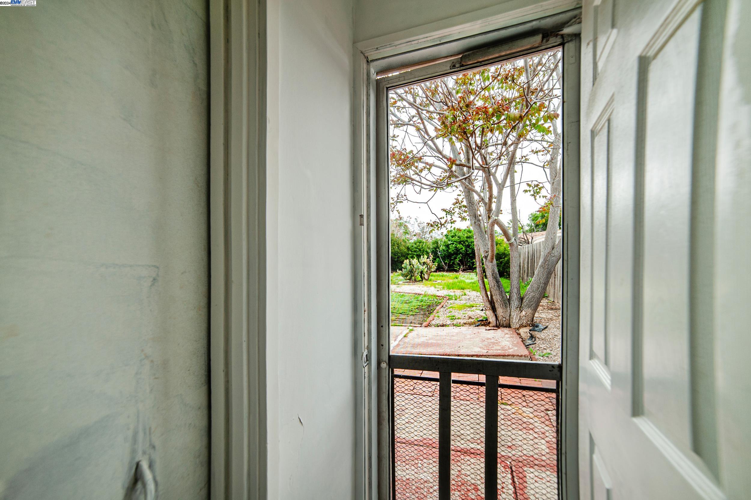 Detail Gallery Image 18 of 31 For 442 N I St, Livermore,  CA 94551 - 3 Beds | 1 Baths