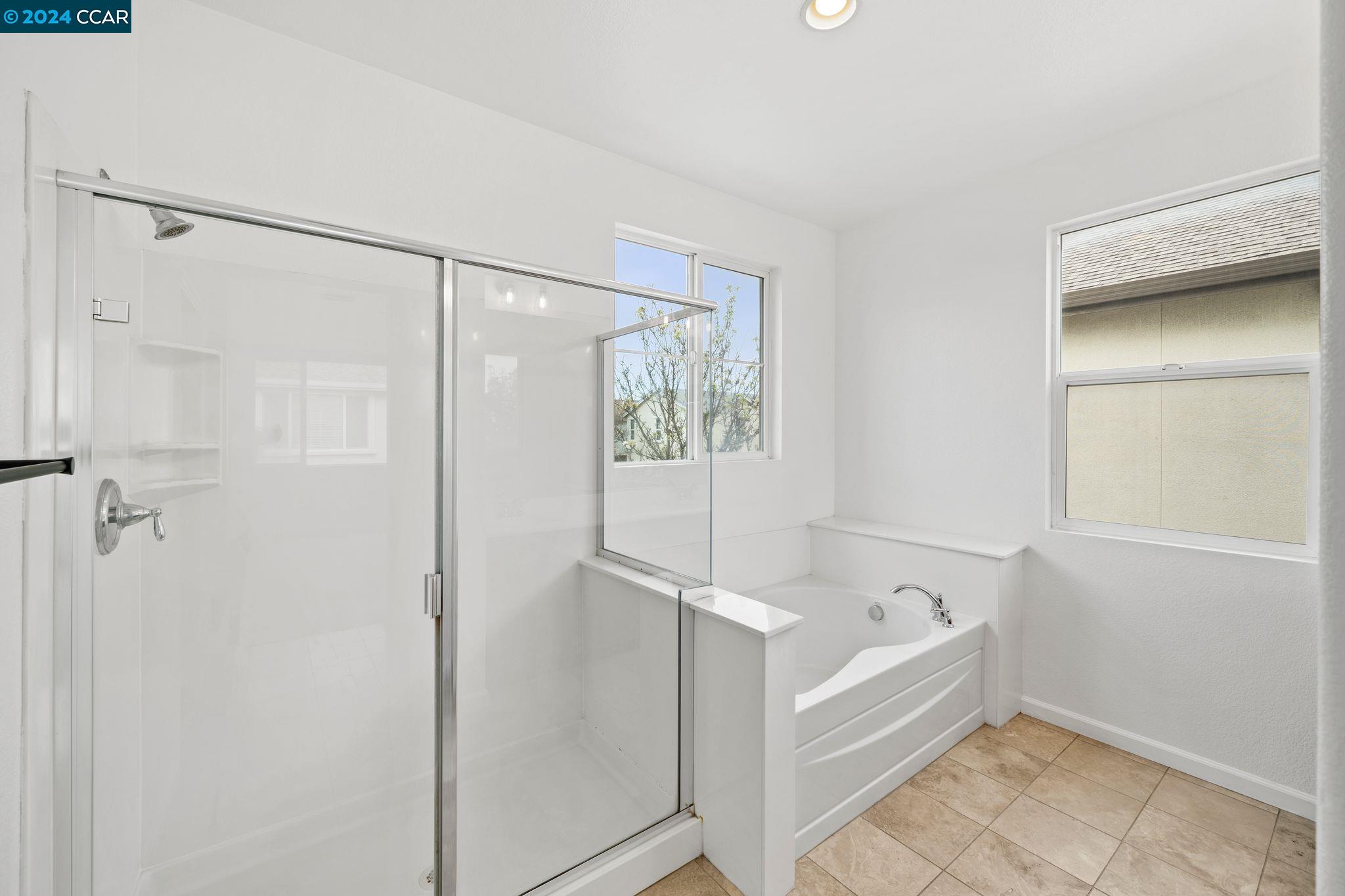 Detail Gallery Image 26 of 39 For 9444 Armstrong Dr, Oakland,  CA 94603 - 4 Beds | 2/1 Baths