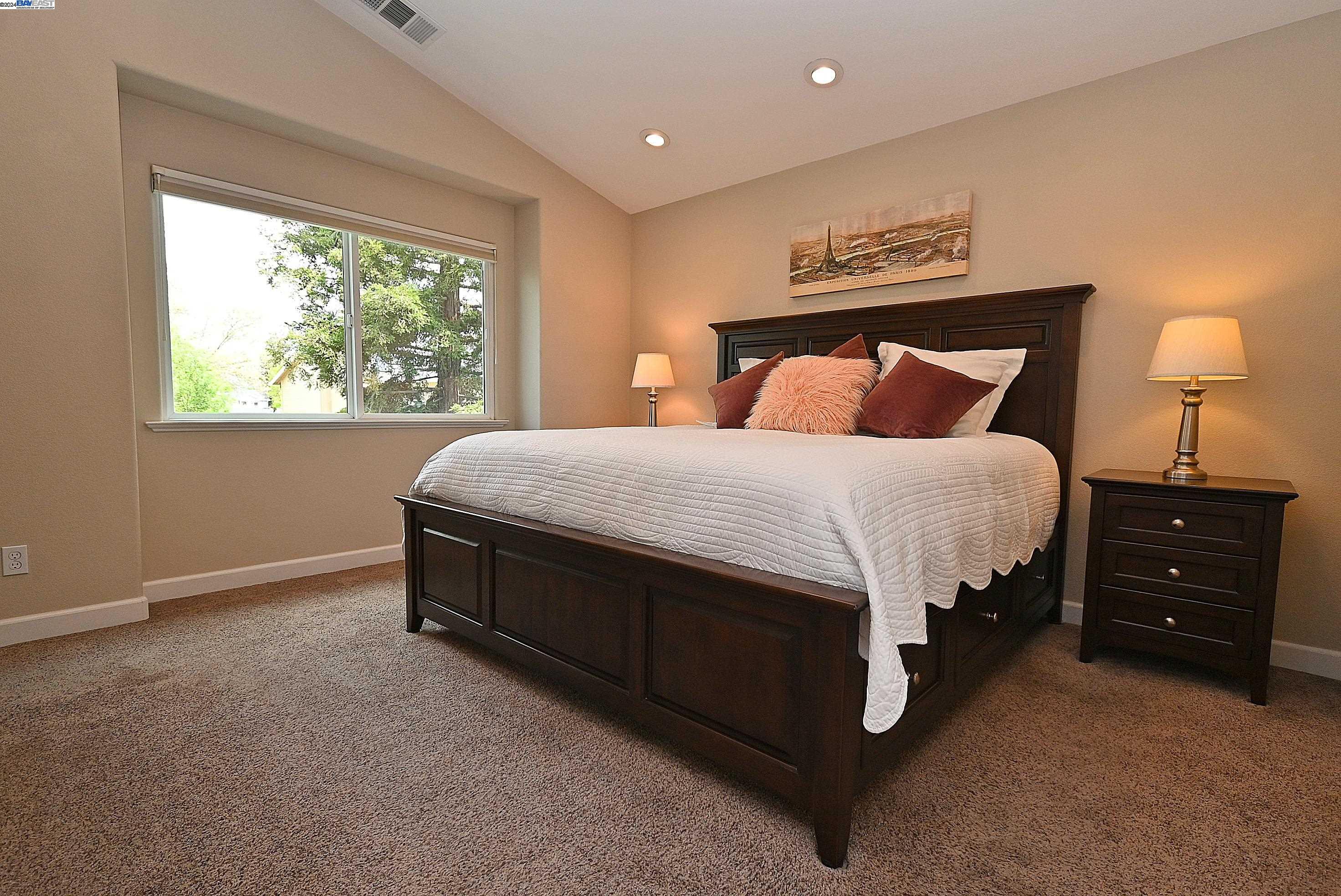 Detail Gallery Image 18 of 37 For 1811 Sinclair Dr, Pleasanton,  CA 94588 - 3 Beds | 2/1 Baths