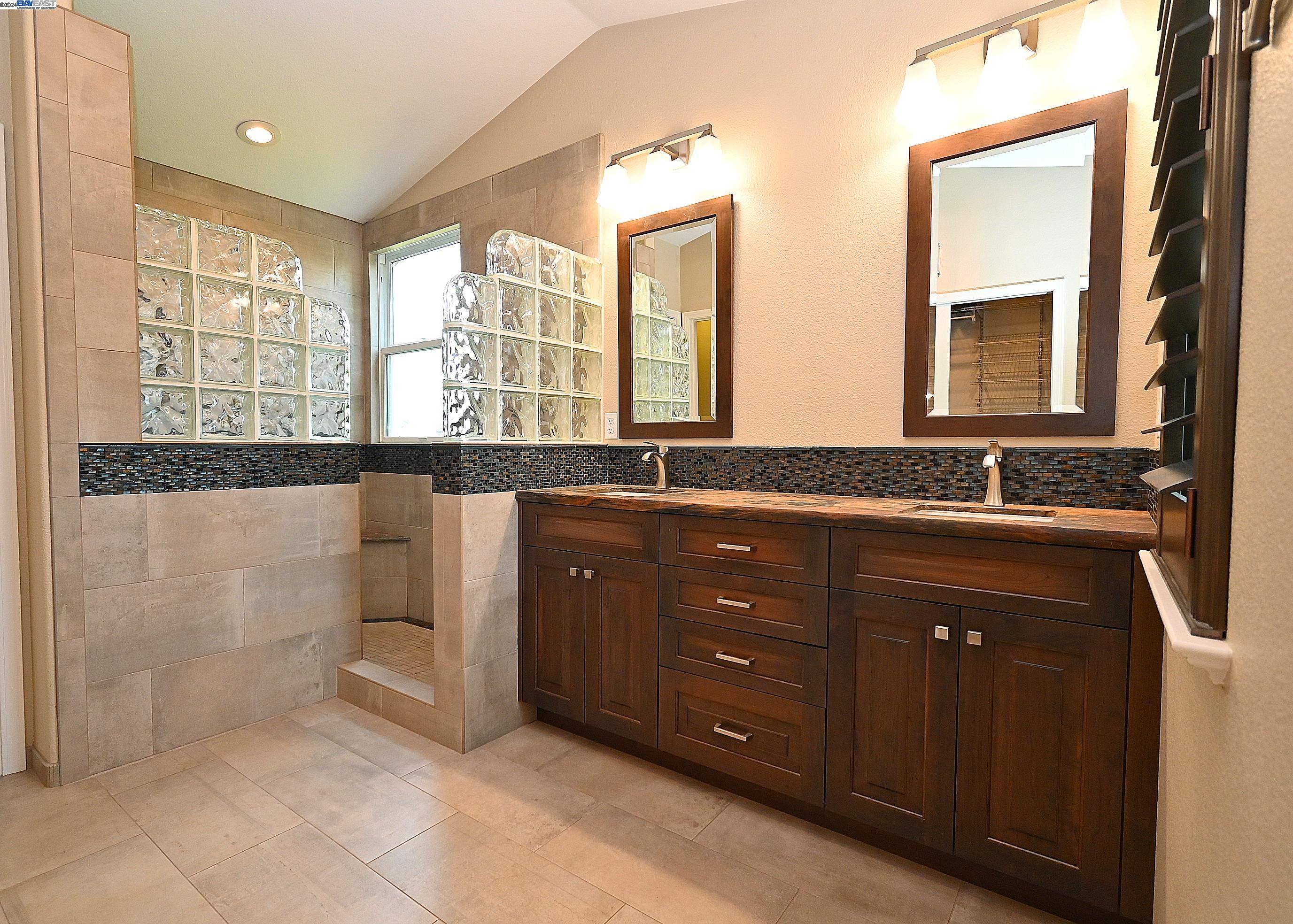 Detail Gallery Image 20 of 37 For 1811 Sinclair Dr, Pleasanton,  CA 94588 - 3 Beds | 2/1 Baths