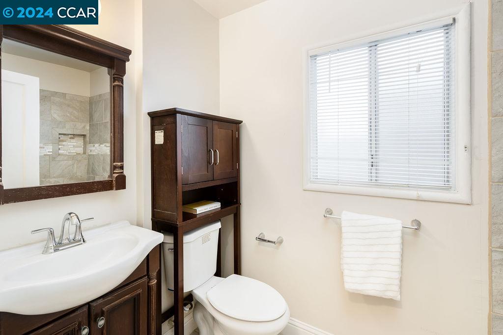 Detail Gallery Image 13 of 29 For 338 38th St, Richmond,  CA 94805 - 2 Beds | 1 Baths