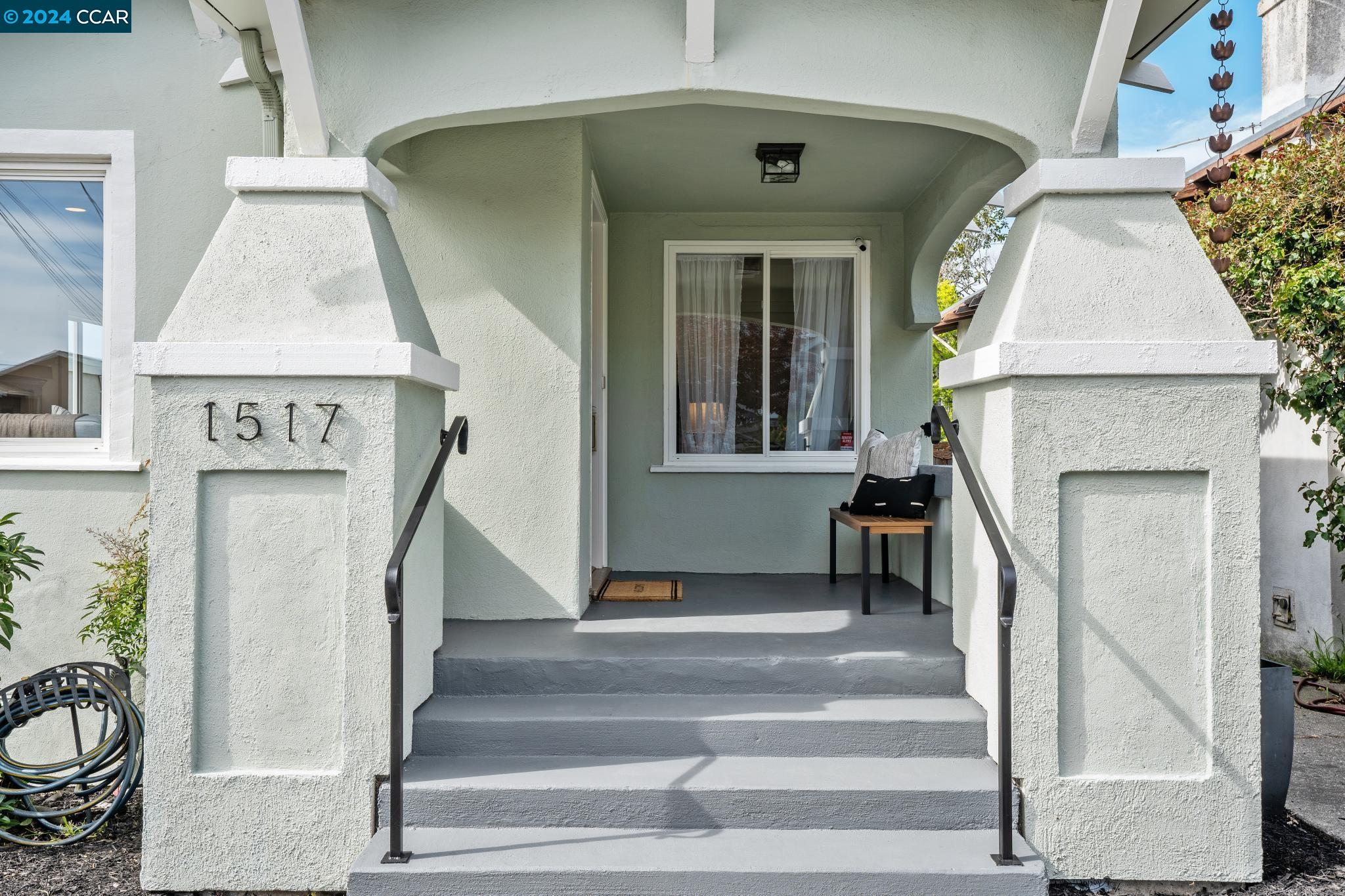 Detail Gallery Image 7 of 45 For 1517 Lincoln St, Berkeley,  CA 94703 - 3 Beds | 1 Baths