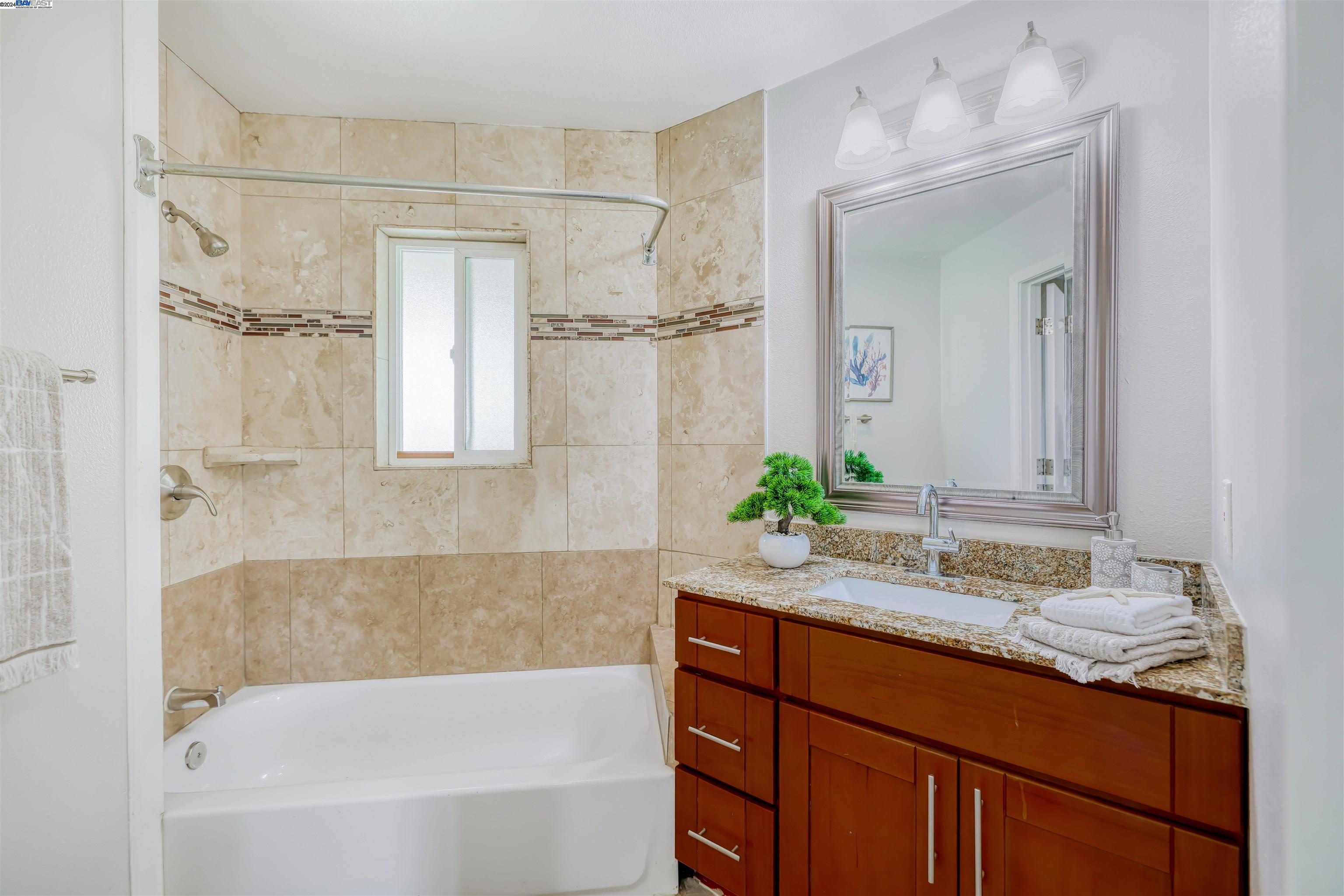 Detail Gallery Image 27 of 54 For 4 Stillwell Cir, Antioch,  CA 94509 - 4 Beds | 2/1 Baths