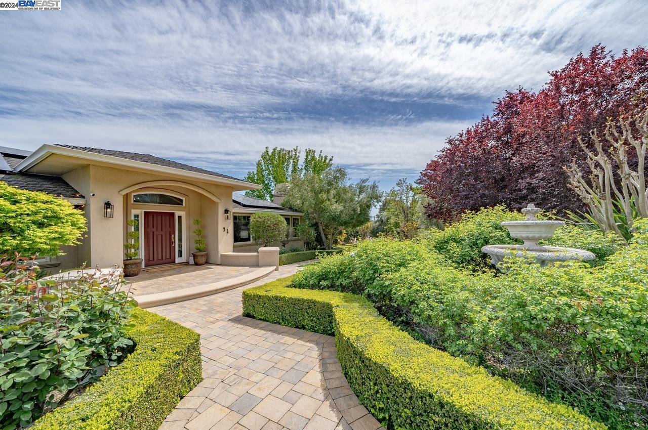 Detail Gallery Image 7 of 60 For 34 Golf Rd, Pleasanton,  CA 94566 - 4 Beds | 4/2 Baths