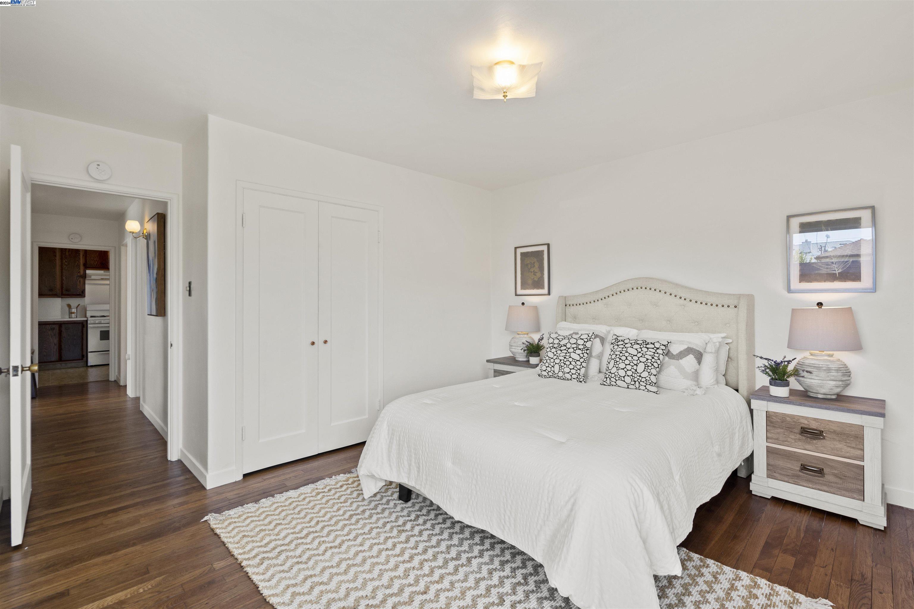 Detail Gallery Image 12 of 37 For 218 Pacific Ave, Alameda,  CA 94501 - 3 Beds | 1 Baths
