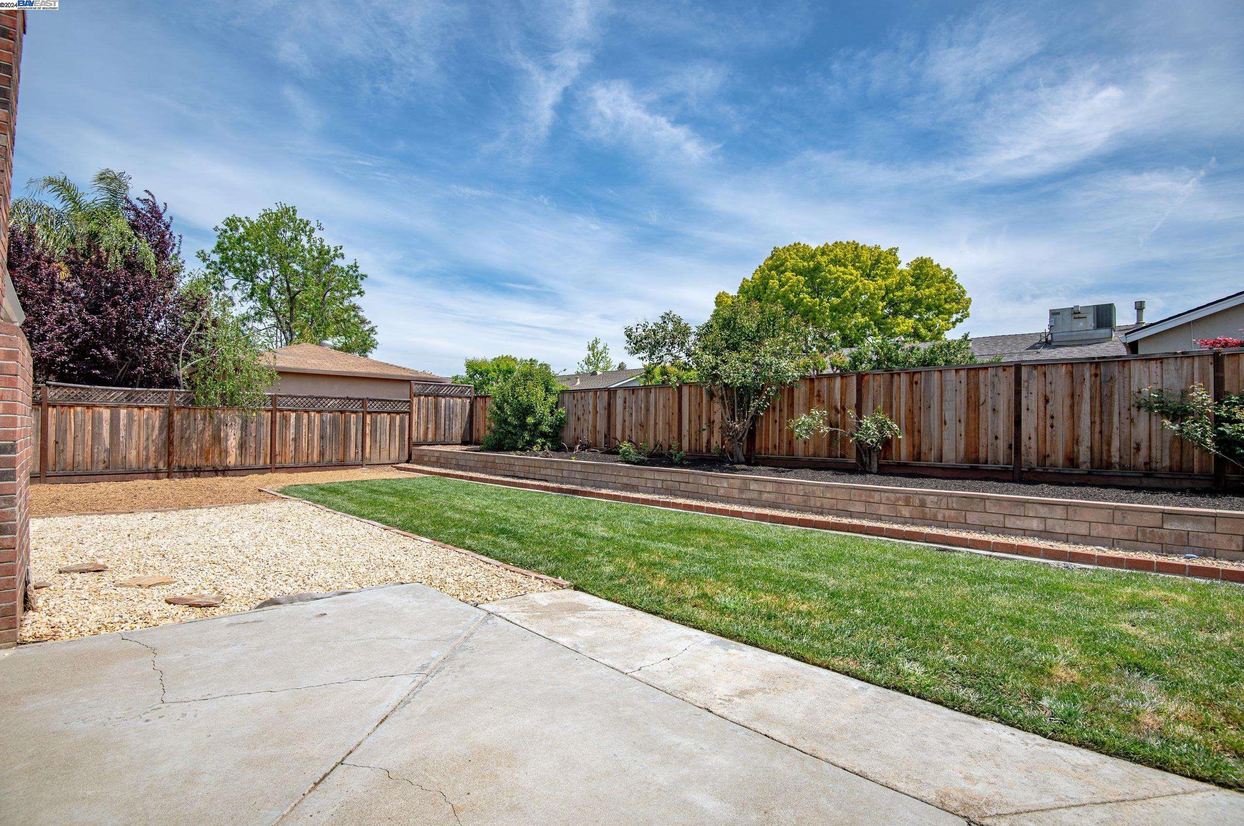 Detail Gallery Image 20 of 31 For 1316 Onyx Rd, Livermore,  CA 94550 - 3 Beds | 2 Baths