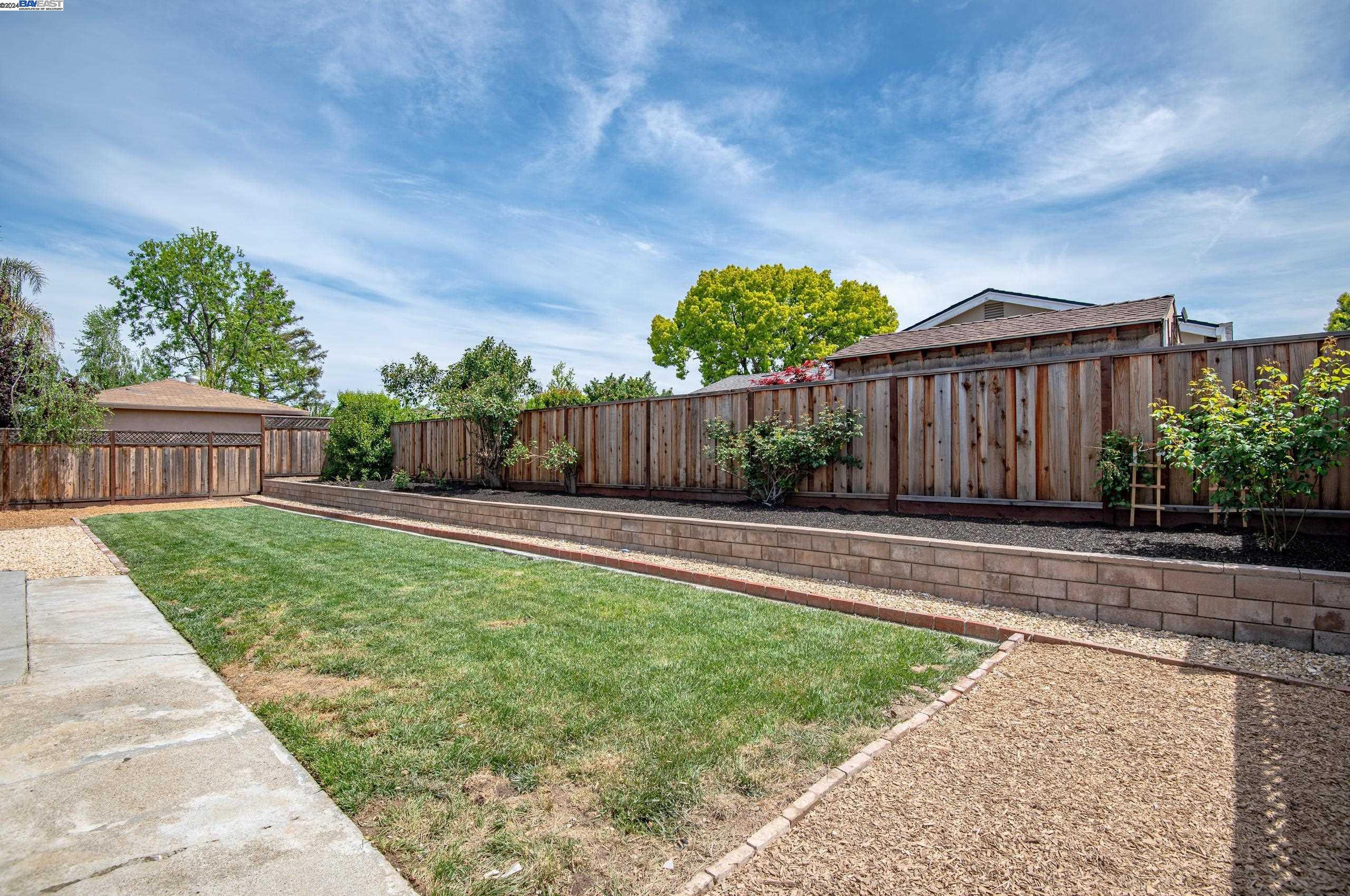 Detail Gallery Image 25 of 31 For 1316 Onyx Rd, Livermore,  CA 94550 - 3 Beds | 2 Baths