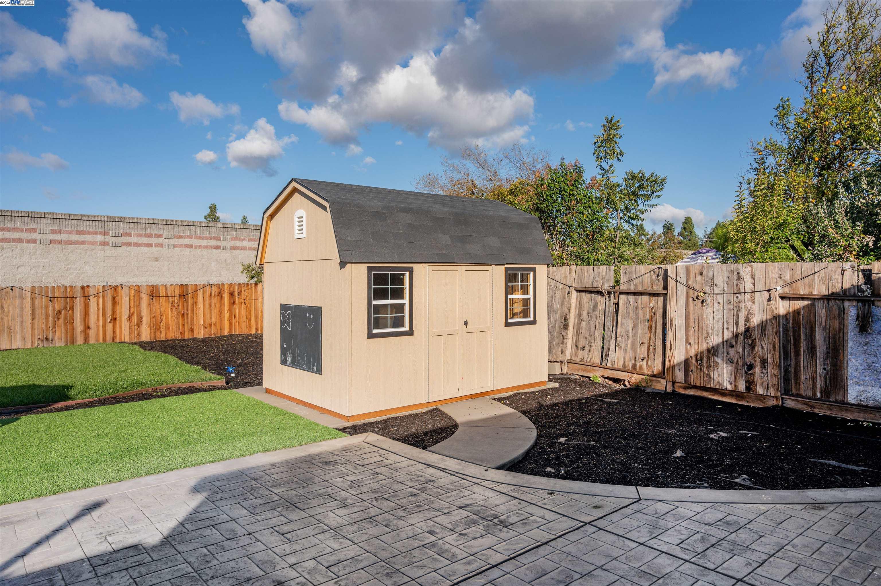 Detail Gallery Image 11 of 45 For 2845 Ponderosa, Concord,  CA 94520 - 3 Beds | 2 Baths