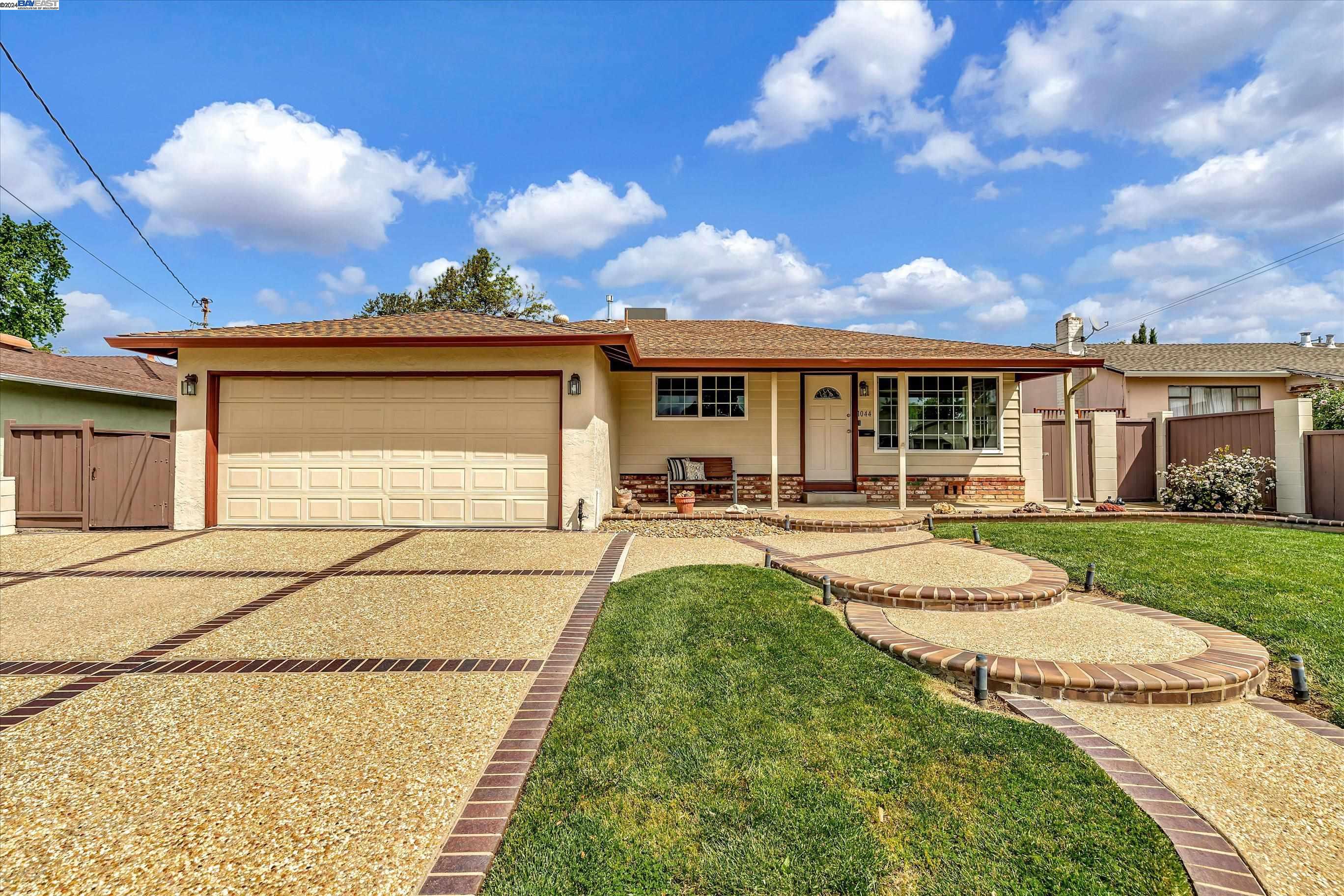 Detail Gallery Image 1 of 53 For 1044 Redondo Way, Livermore,  CA 94550 - 4 Beds | 2 Baths