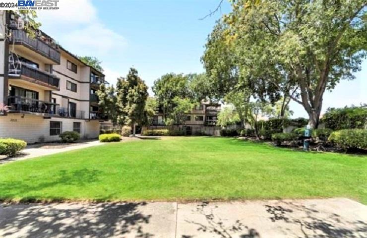 Detail Gallery Image 13 of 13 For 2021 Market Ave #216,  San Pablo,  CA 94806 - 1 Beds | 1 Baths