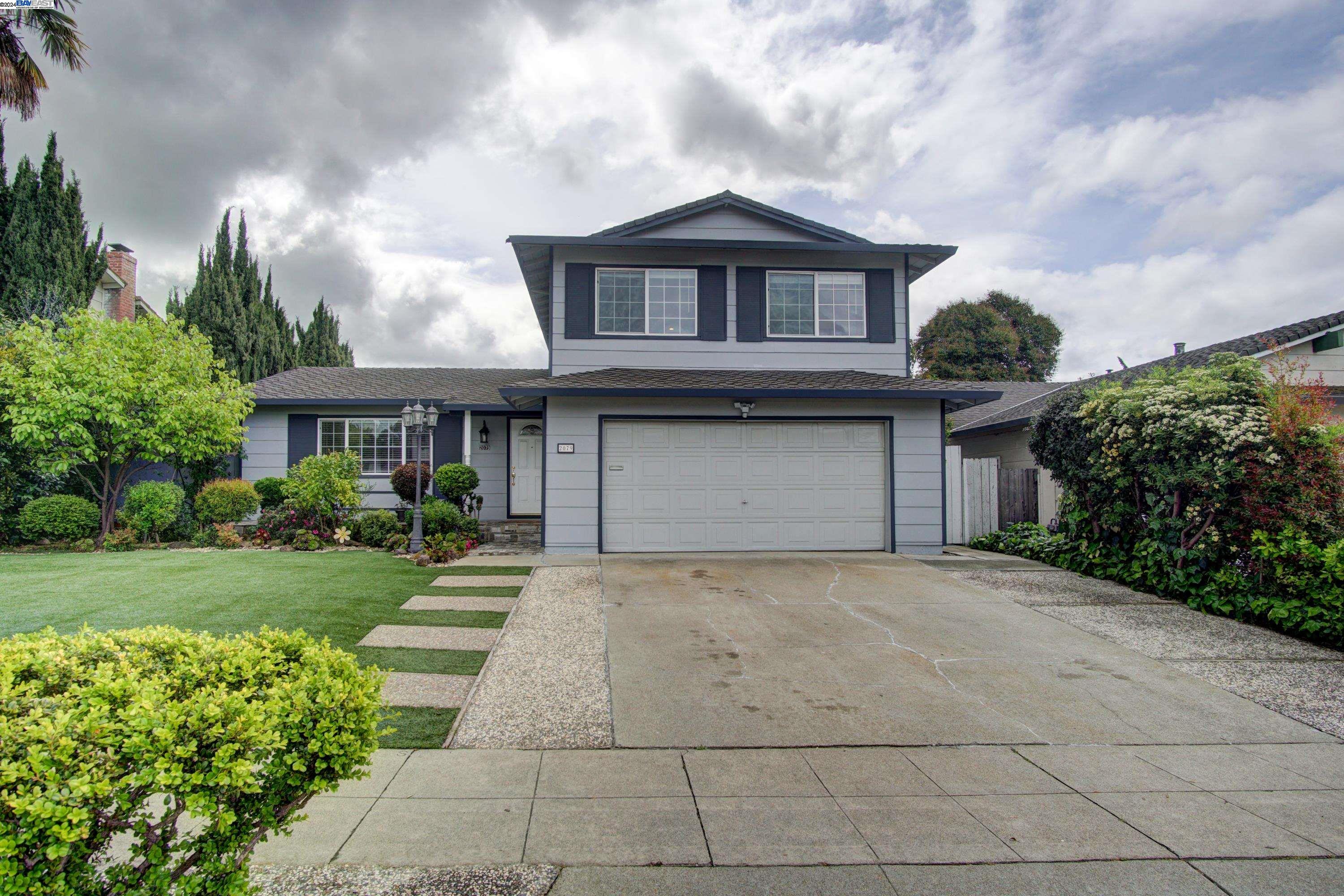 Detail Gallery Image 1 of 1 For 2079 Lockwood Drive, San Jose,  CA 95132 - 3 Beds | 2/1 Baths