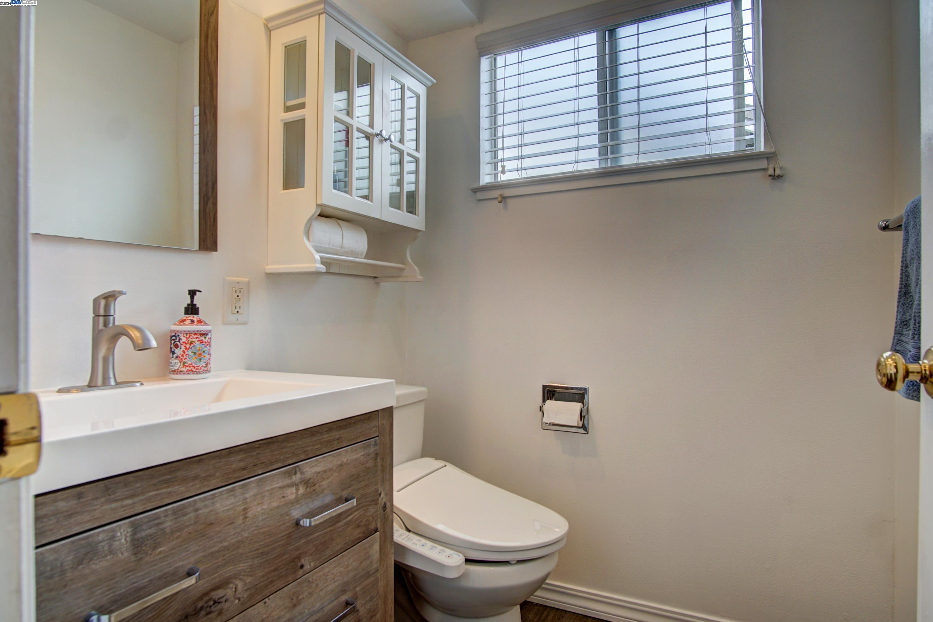 Detail Gallery Image 10 of 55 For 2079 Lockwood Drive, San Jose,  CA 95132 - 3 Beds | 2/1 Baths