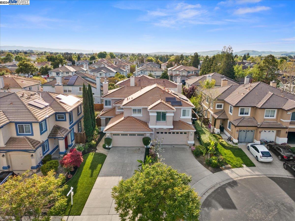 Detail Gallery Image 1 of 1 For 860 Berryessa Ct, Livermore,  CA 94551 - 3 Beds | 2/1 Baths