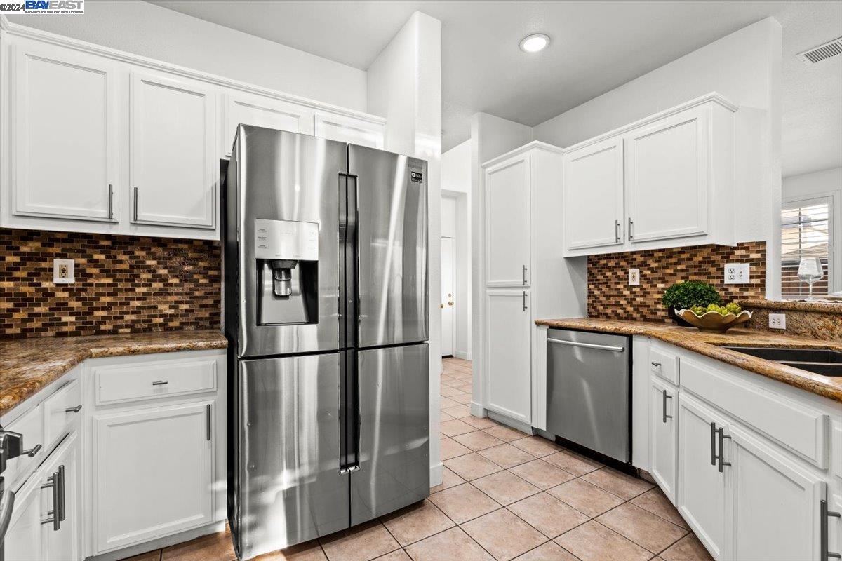 Detail Gallery Image 25 of 59 For 860 Berryessa Ct, Livermore,  CA 94551 - 3 Beds | 2/1 Baths