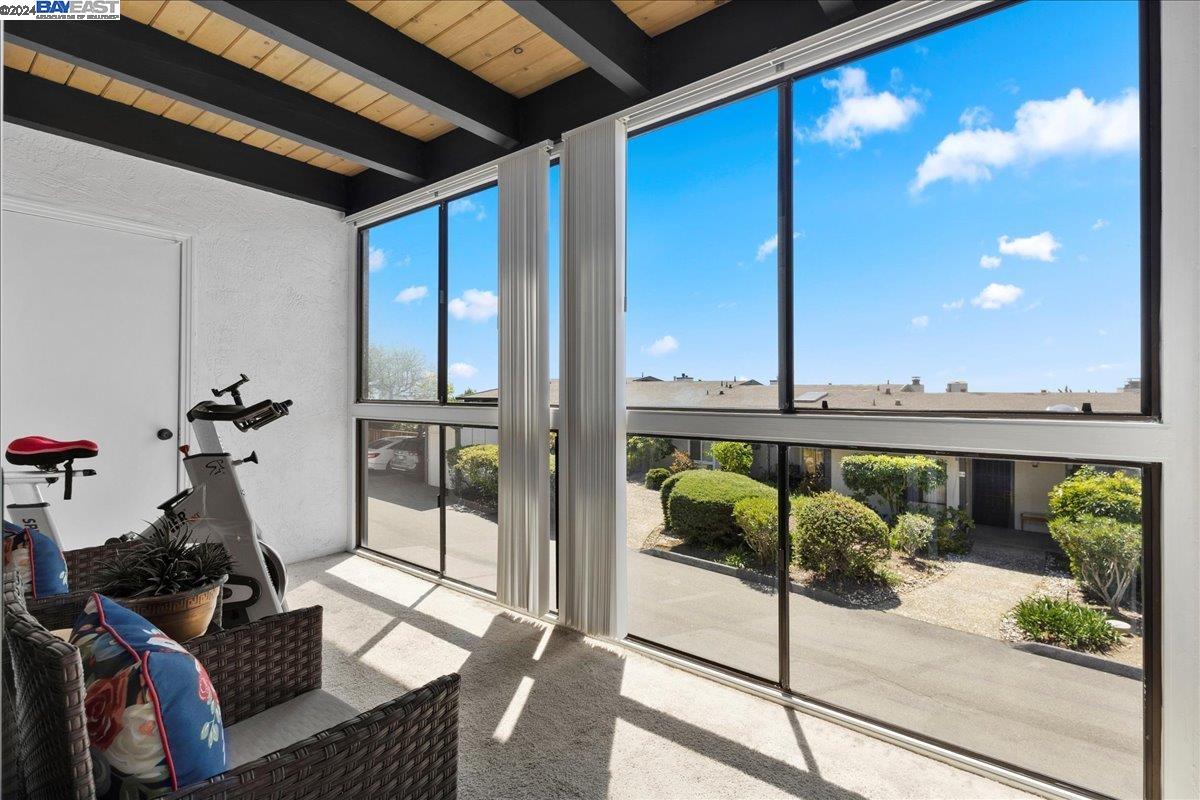 Detail Gallery Image 17 of 44 For 19100 Crest Ave #51,  Castro Valley,  CA 94546 - 2 Beds | 2 Baths