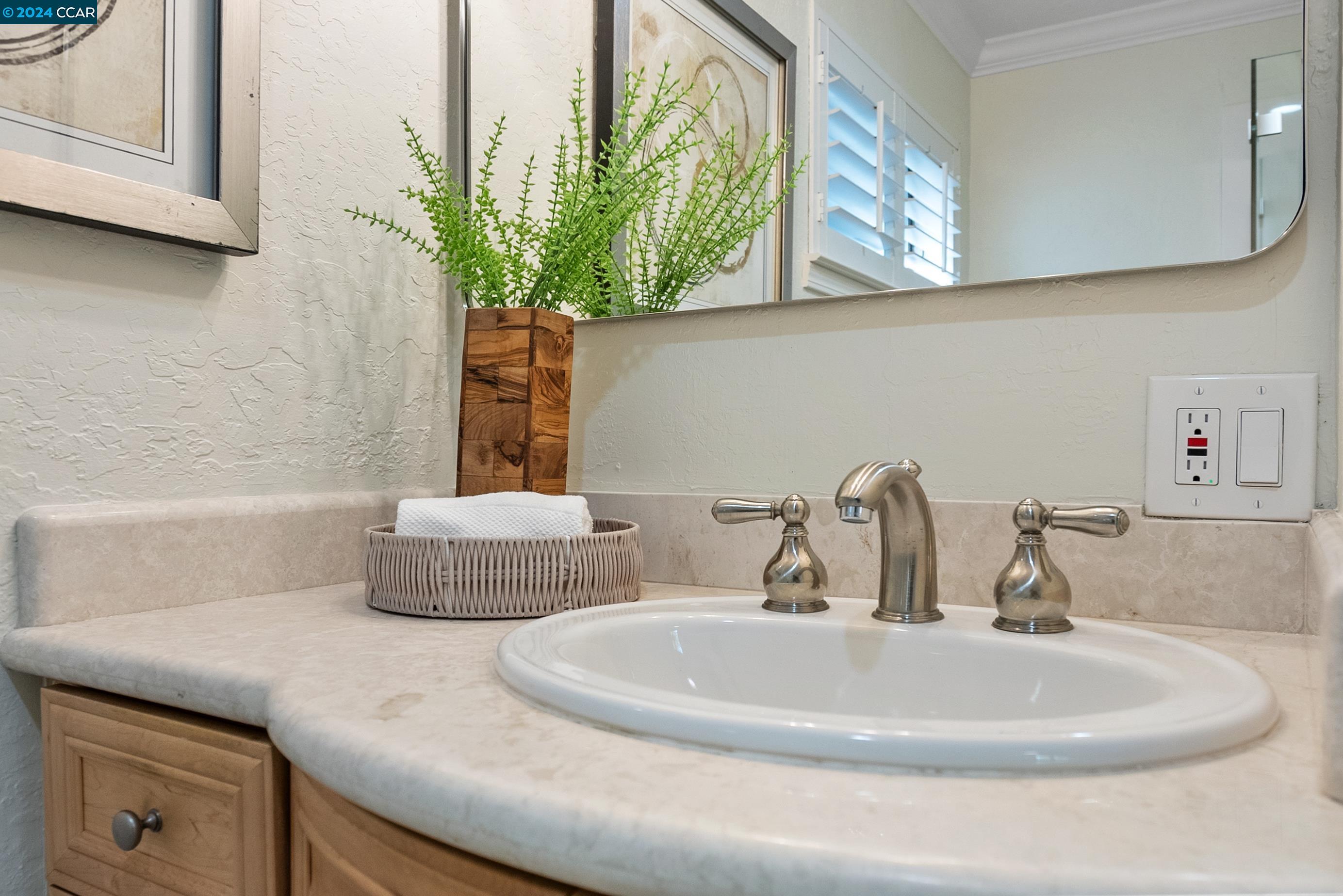 Detail Gallery Image 29 of 56 For 260 King Dr, Lafayette,  CA 94595 - 6 Beds | 4/1 Baths