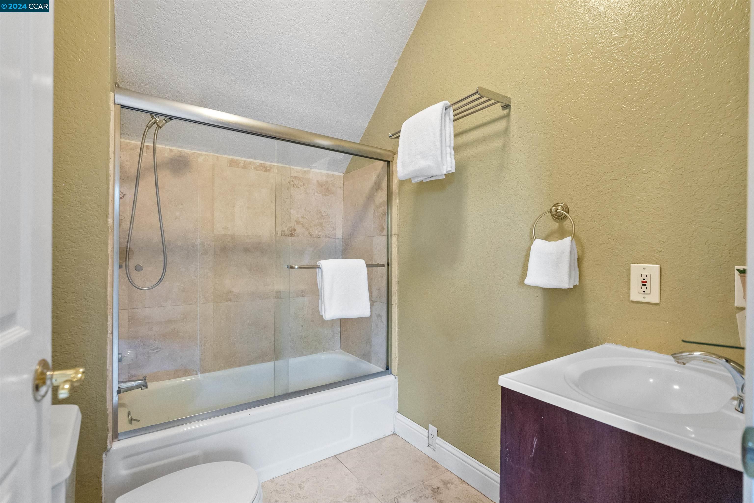 Detail Gallery Image 51 of 56 For 260 King Dr, Lafayette,  CA 94595 - 6 Beds | 4/1 Baths