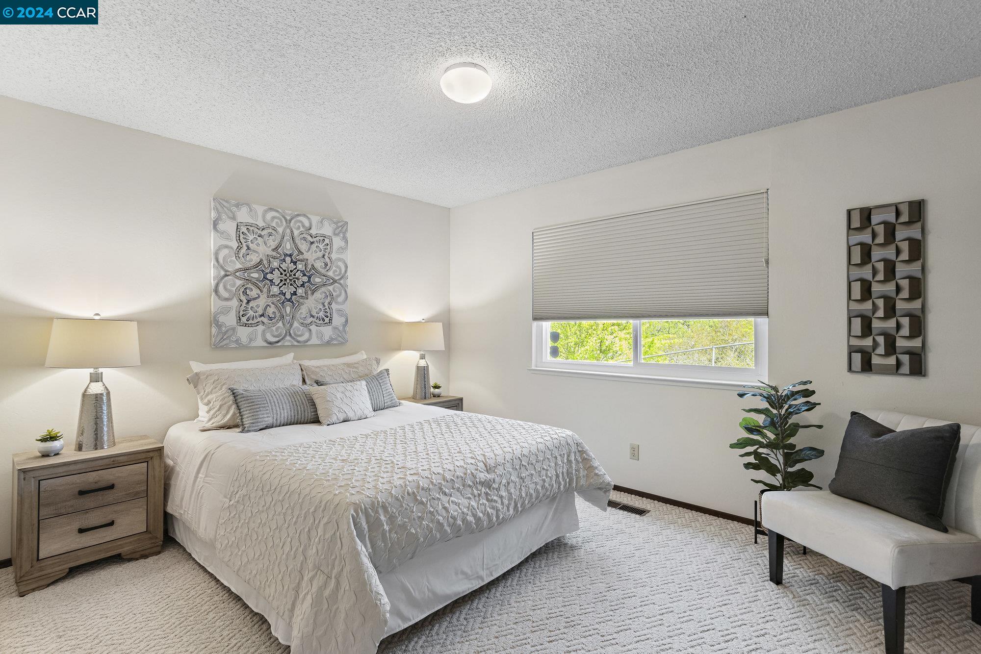 Detail Gallery Image 18 of 41 For 143 Camino Pablo, Orinda,  CA 94563 - 4 Beds | 2/1 Baths