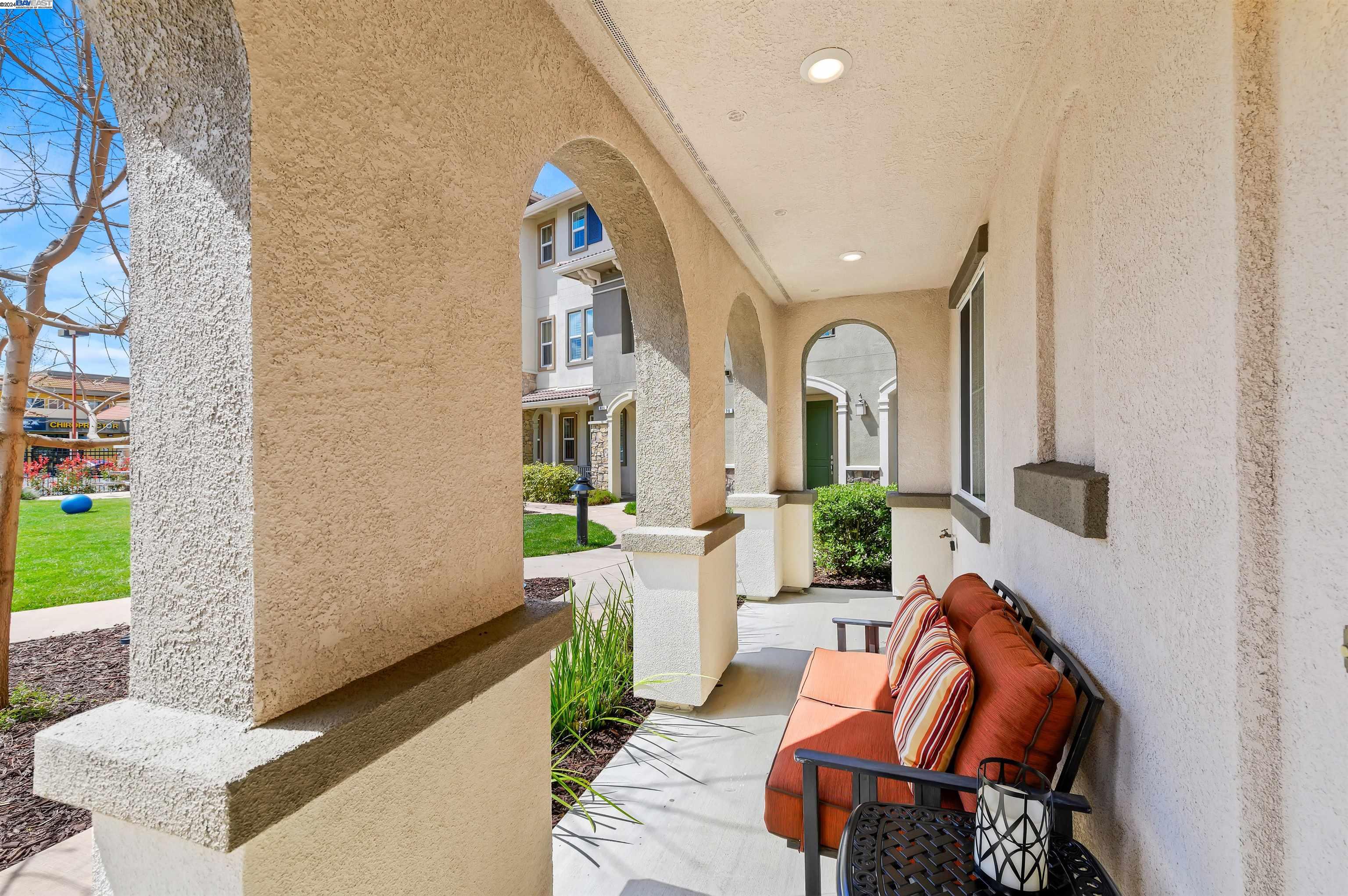 Detail Gallery Image 1 of 32 For 862 Cole Cmn, Livermore,  CA 94551 - 4 Beds | 3/1 Baths
