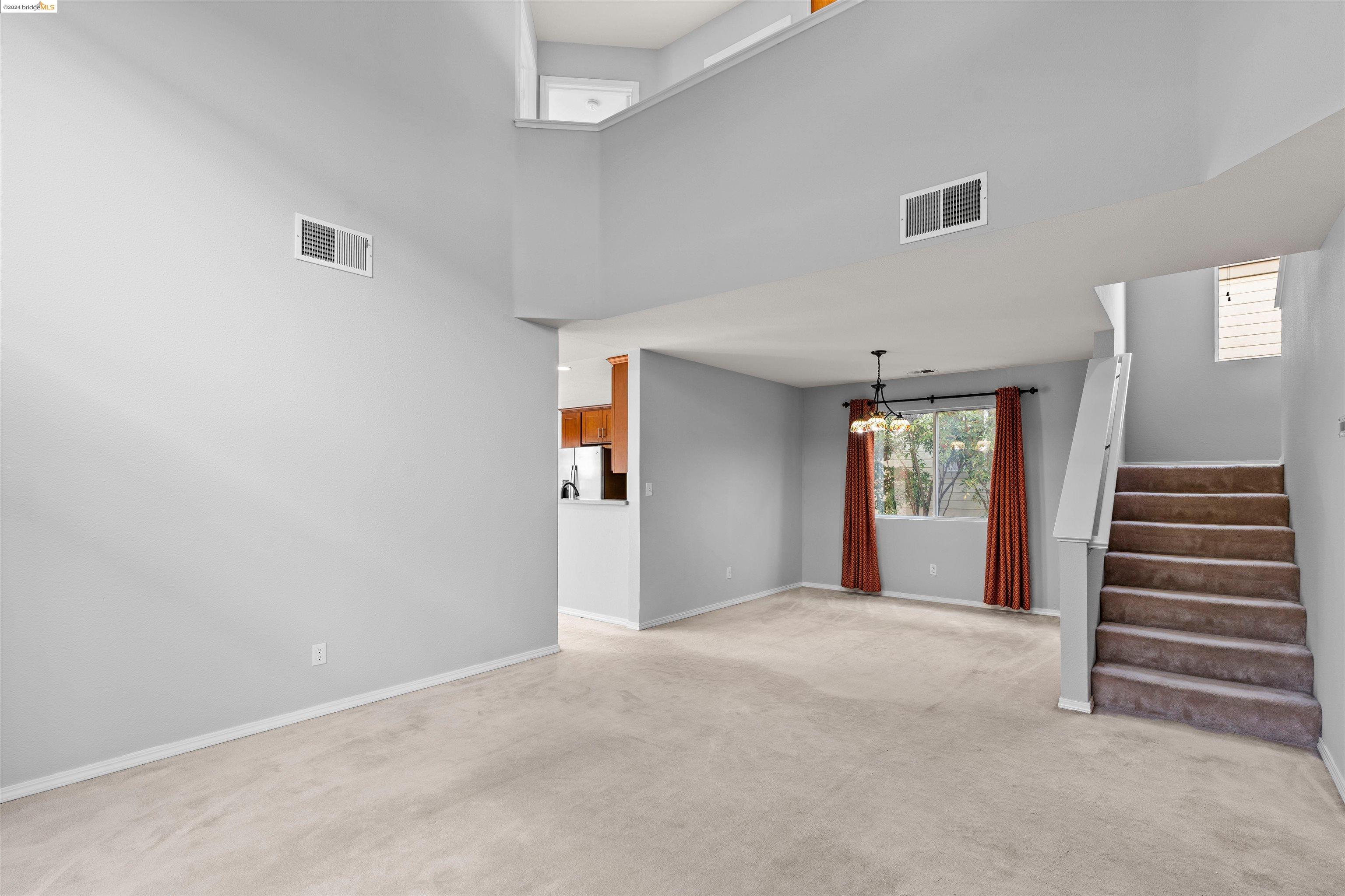 Detail Gallery Image 11 of 42 For 2785 Parkway Dr, Martinez,  CA 94553 - 4 Beds | 2/1 Baths