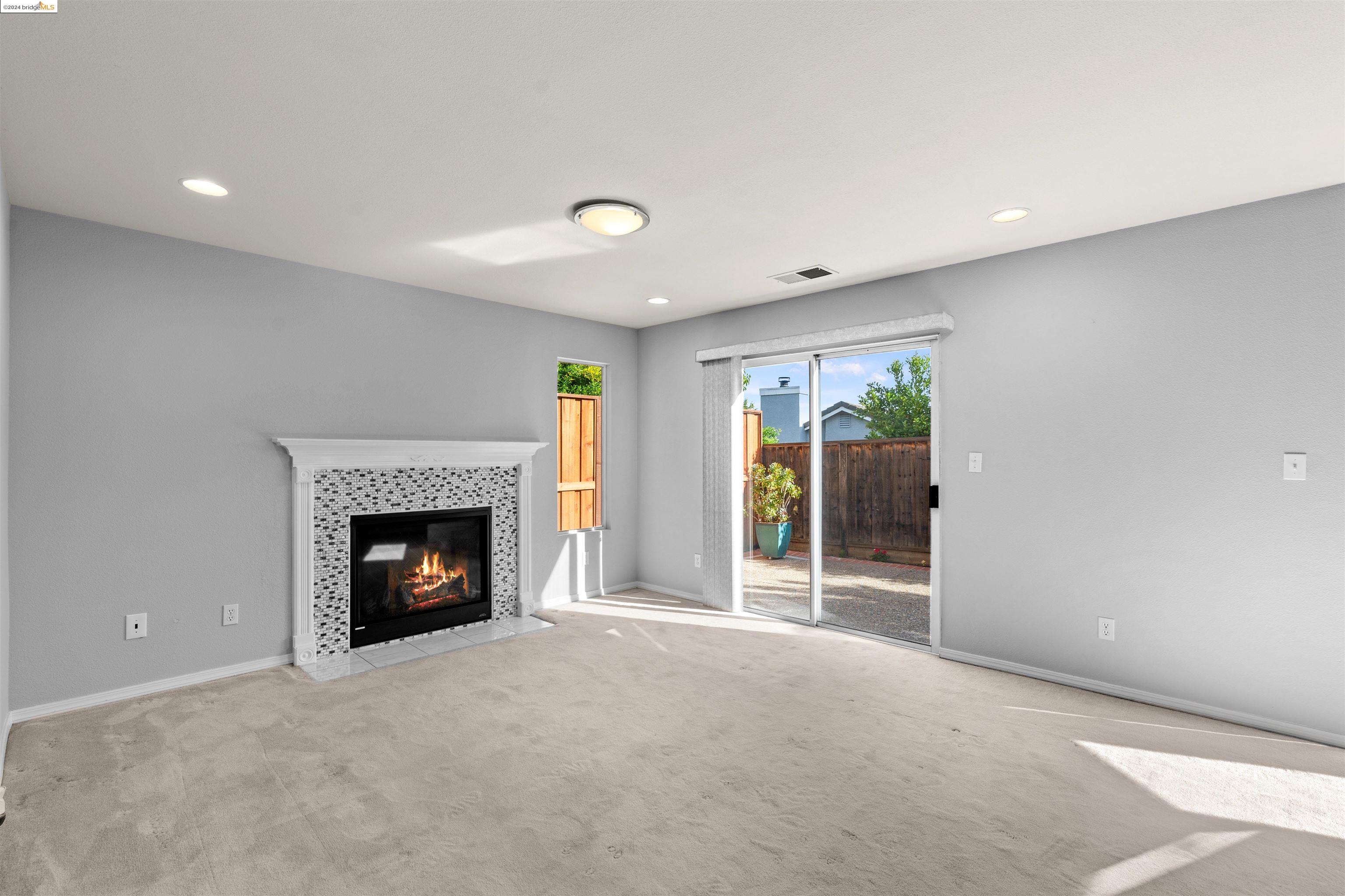 Detail Gallery Image 16 of 42 For 2785 Parkway Dr, Martinez,  CA 94553 - 4 Beds | 2/1 Baths