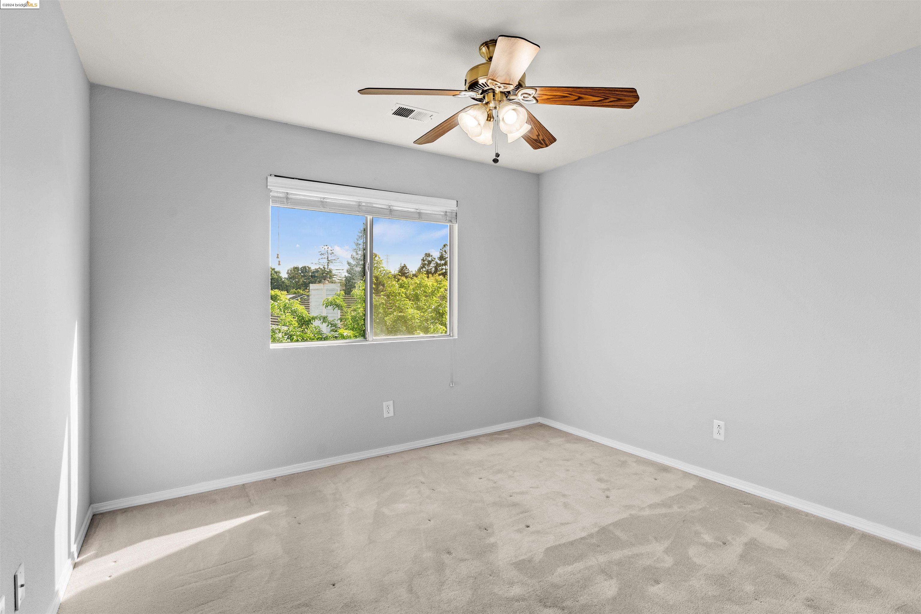 Detail Gallery Image 30 of 42 For 2785 Parkway Dr, Martinez,  CA 94553 - 4 Beds | 2/1 Baths