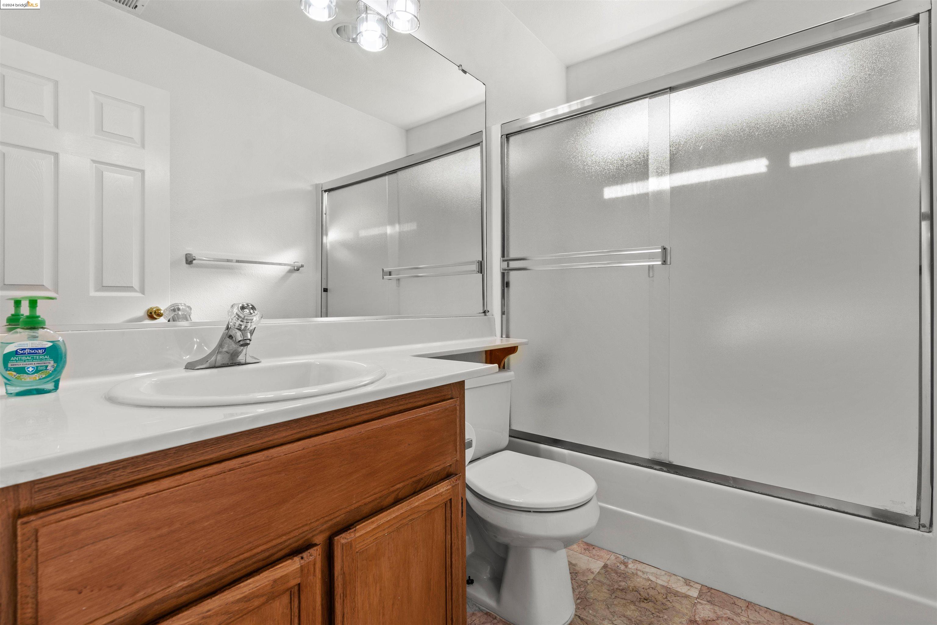 Detail Gallery Image 31 of 42 For 2785 Parkway Dr, Martinez,  CA 94553 - 4 Beds | 2/1 Baths