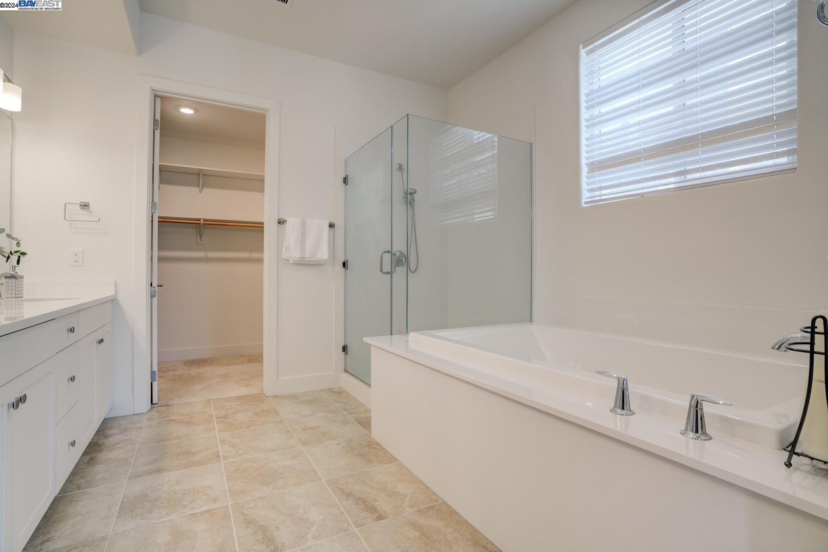 Detail Gallery Image 19 of 41 For 45249 Electric Ter #302,  Fremont,  CA 94539 - 3 Beds | 2/1 Baths