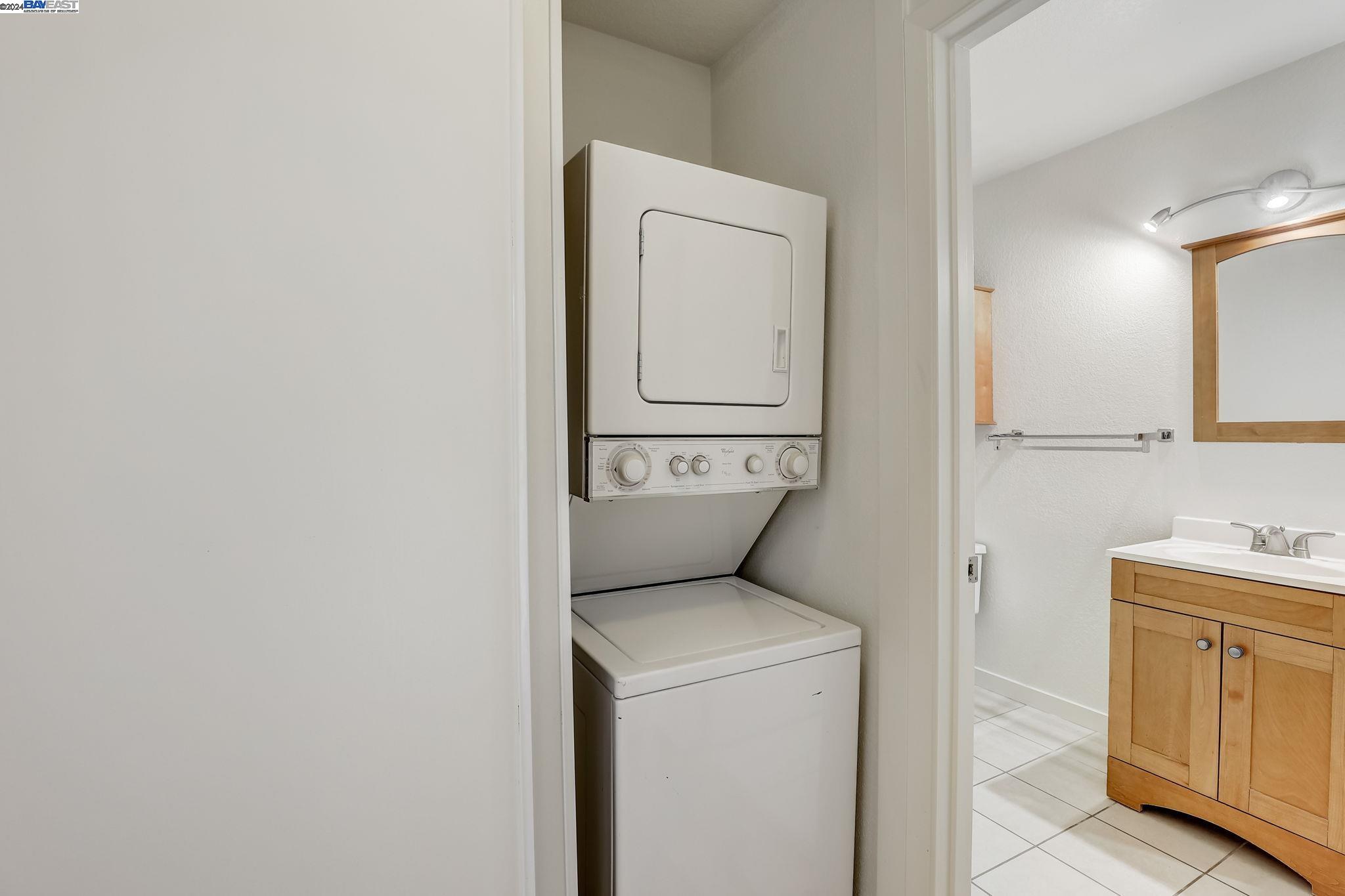 Detail Gallery Image 19 of 57 For 4065 Abbey Ter #219,  Fremont,  CA 94536 - 1 Beds | 1 Baths