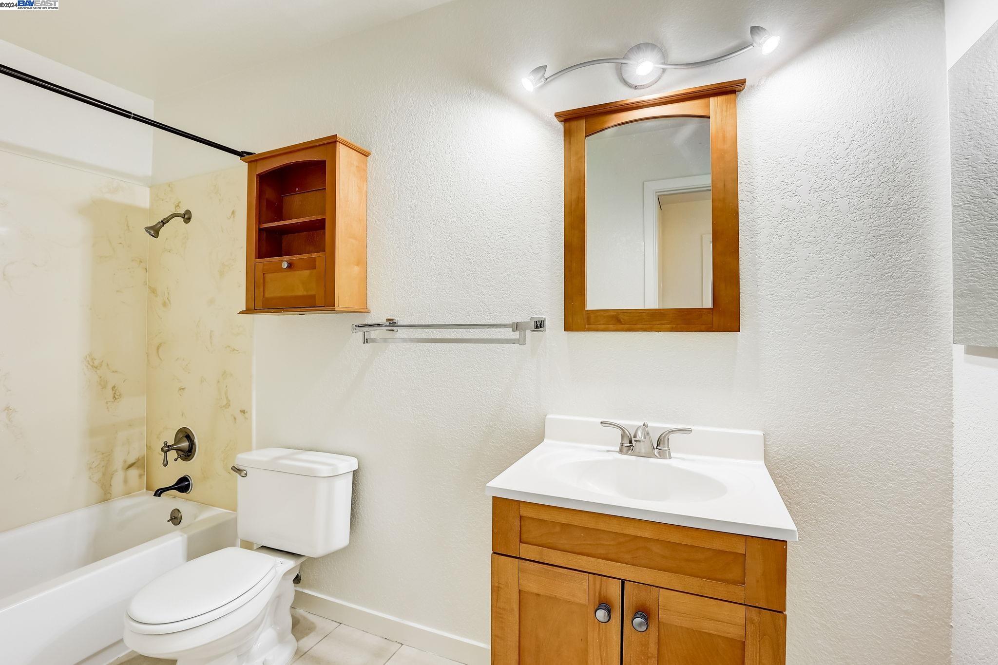 Detail Gallery Image 20 of 57 For 4065 Abbey Ter #219,  Fremont,  CA 94536 - 1 Beds | 1 Baths