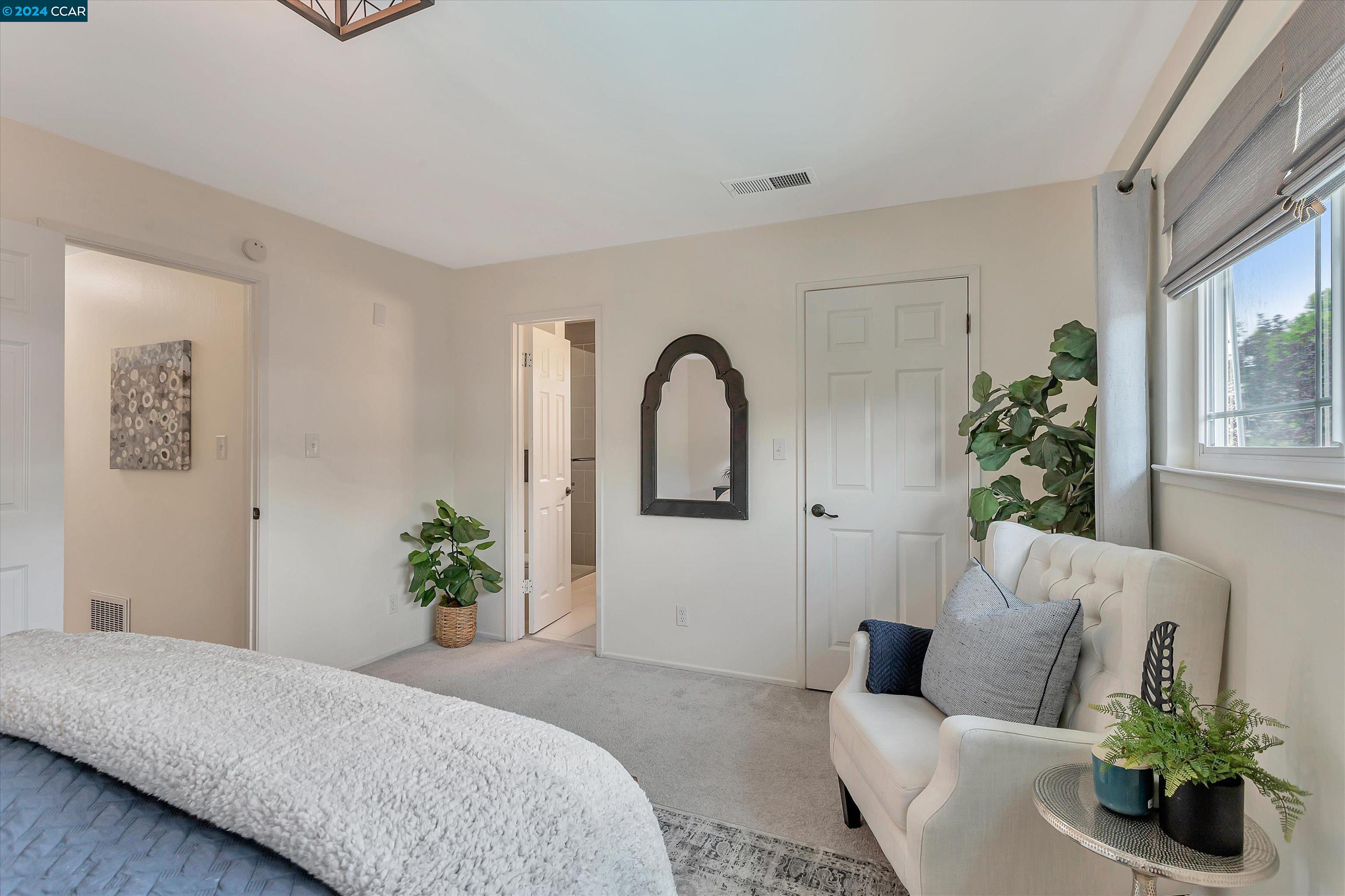 Detail Gallery Image 17 of 34 For 5345 Meadow Wood Pl, Concord,  CA 94521 - 4 Beds | 2/1 Baths