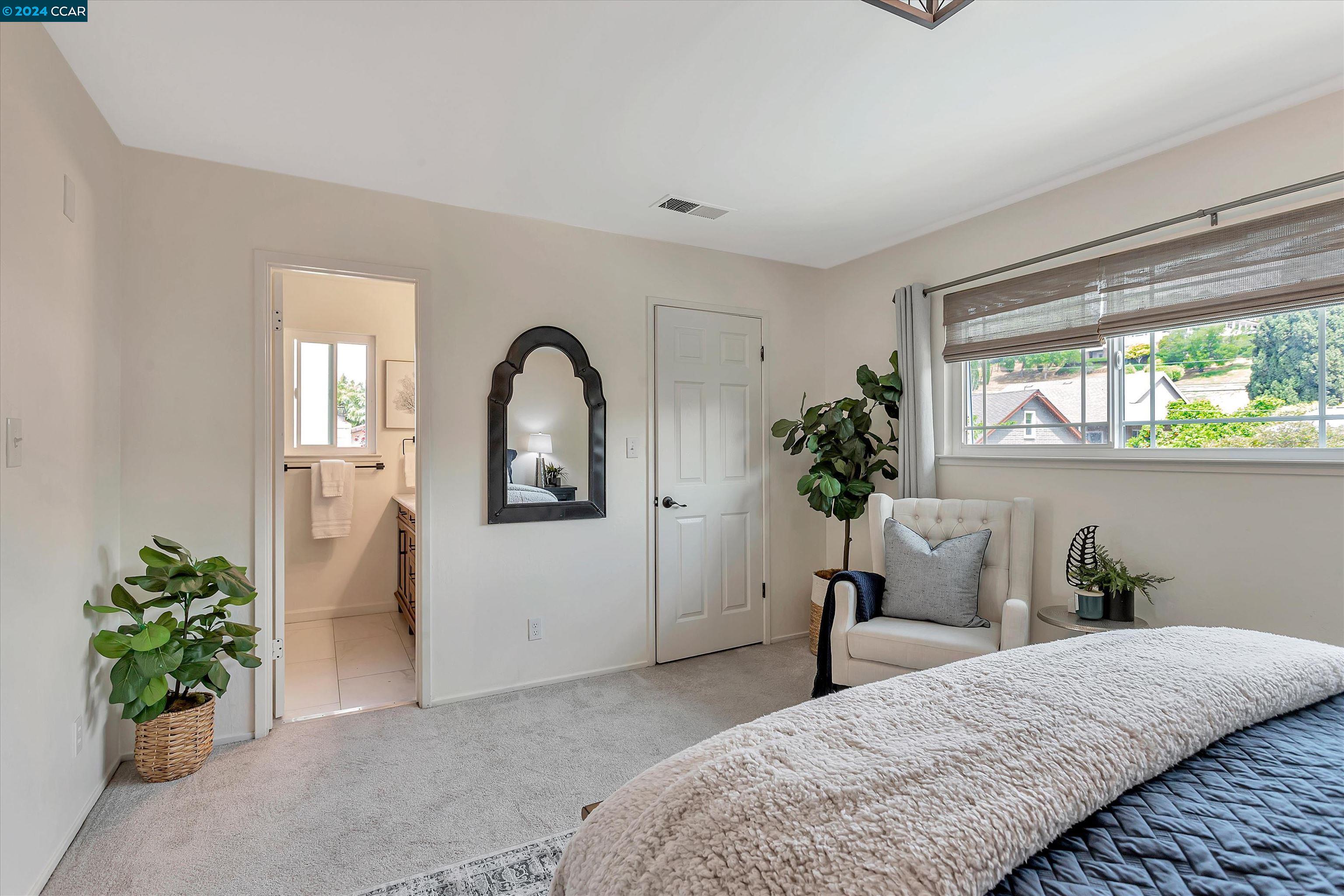 Detail Gallery Image 18 of 34 For 5345 Meadow Wood Pl, Concord,  CA 94521 - 4 Beds | 2/1 Baths