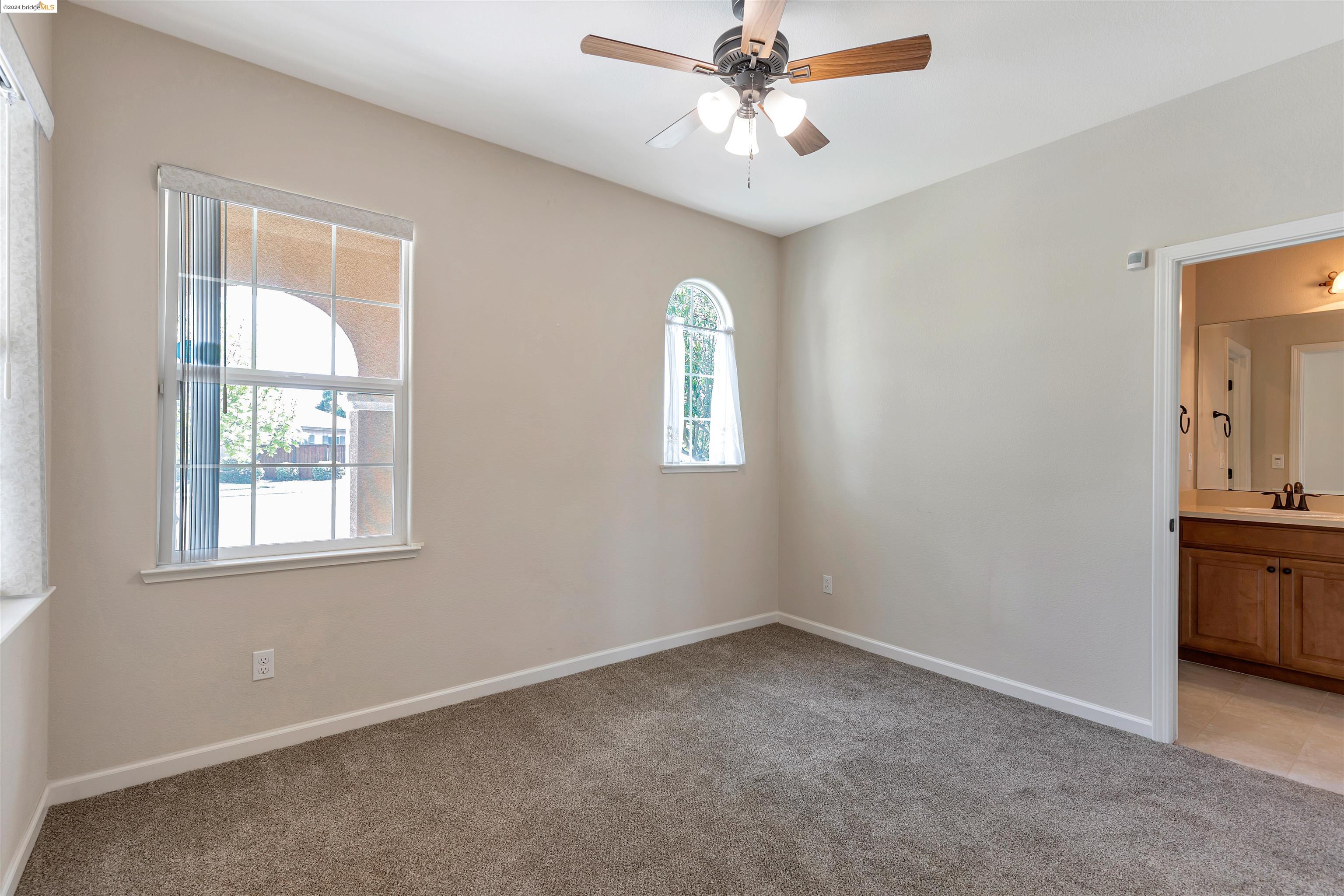 Detail Gallery Image 15 of 48 For 1755 Hummingbird Way, Tracy,  CA 95376 - 3 Beds | 2/1 Baths