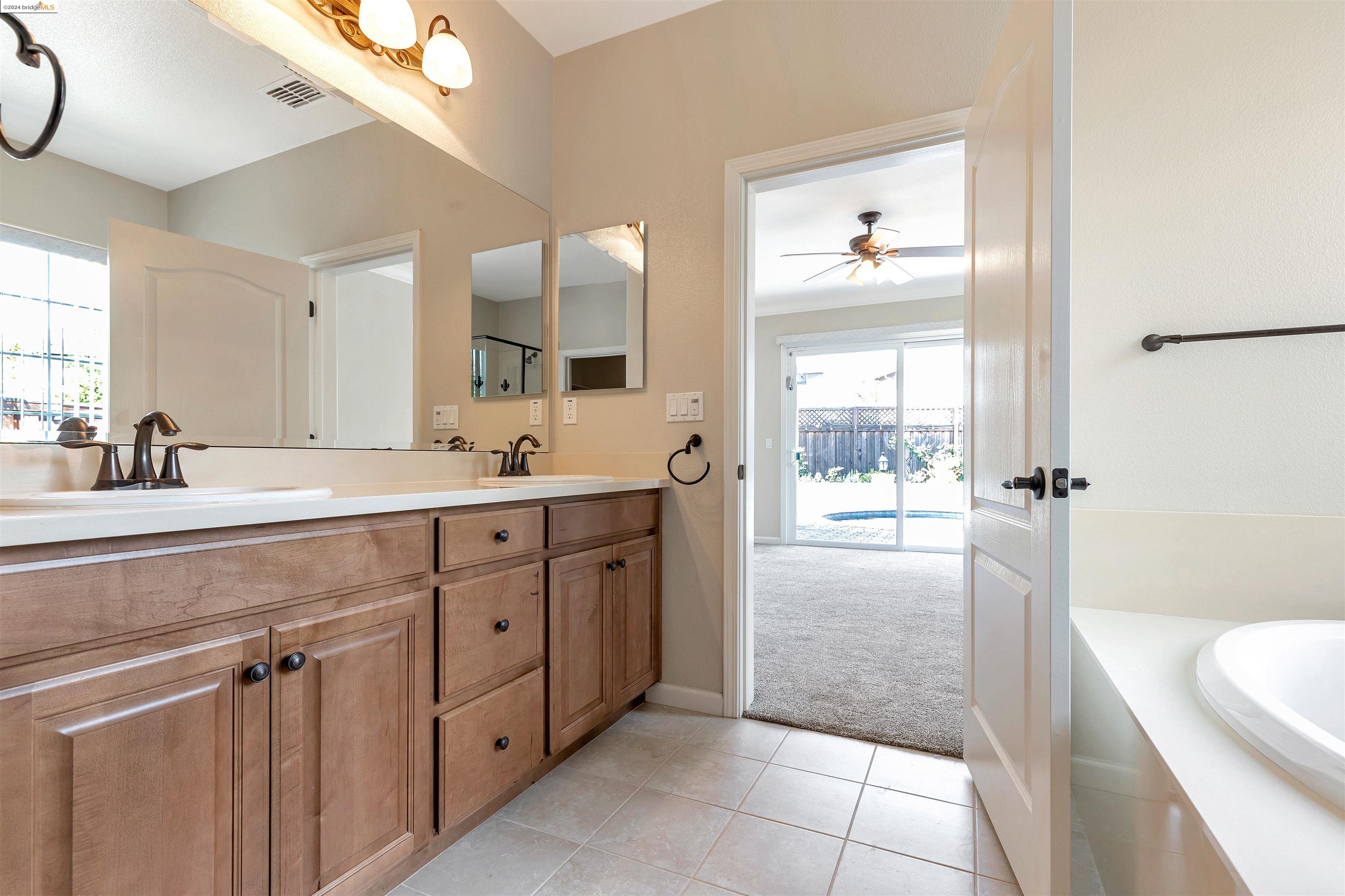 Detail Gallery Image 34 of 48 For 1755 Hummingbird Way, Tracy,  CA 95376 - 3 Beds | 2/1 Baths