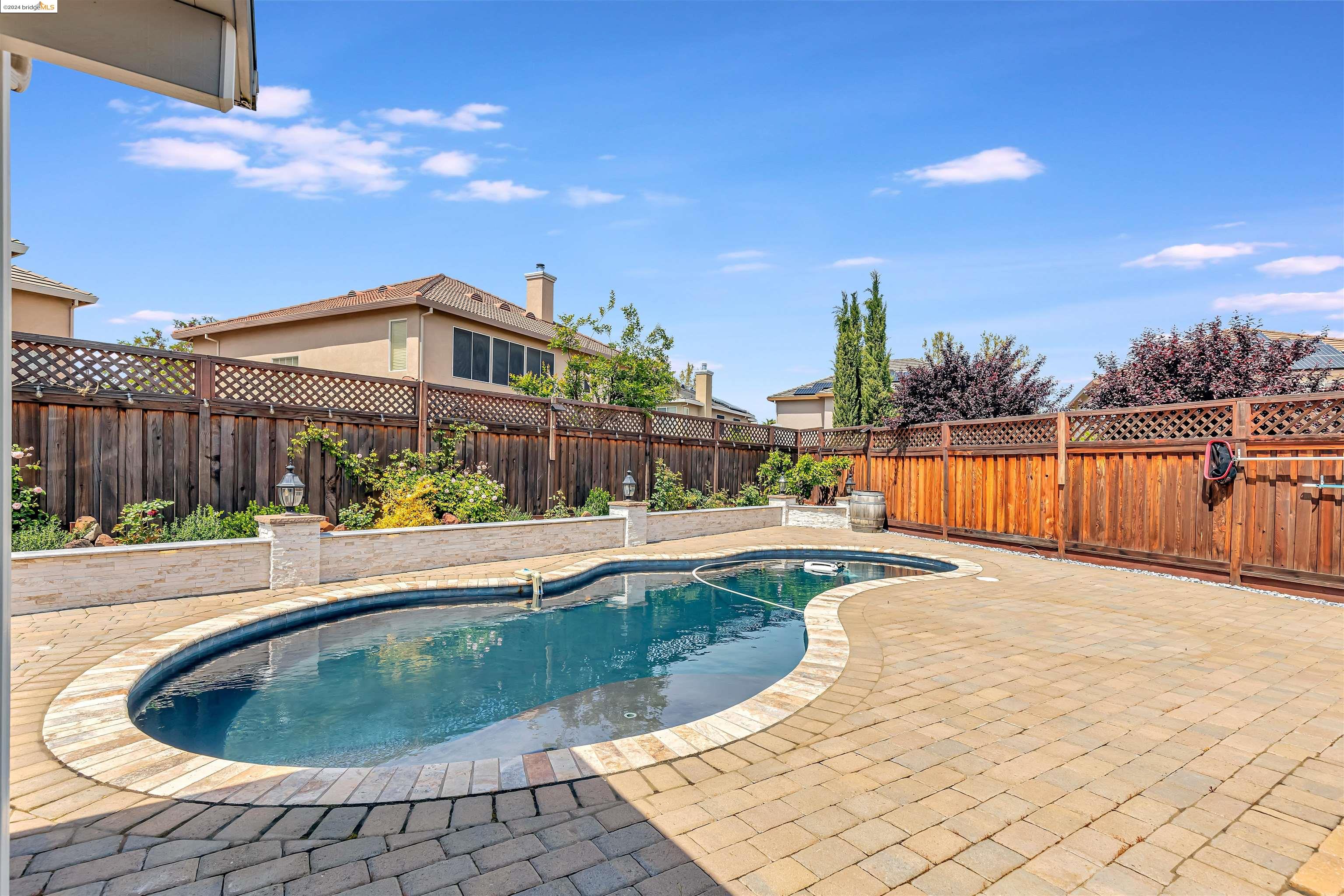 Detail Gallery Image 48 of 48 For 1755 Hummingbird Way, Tracy,  CA 95376 - 3 Beds | 2/1 Baths