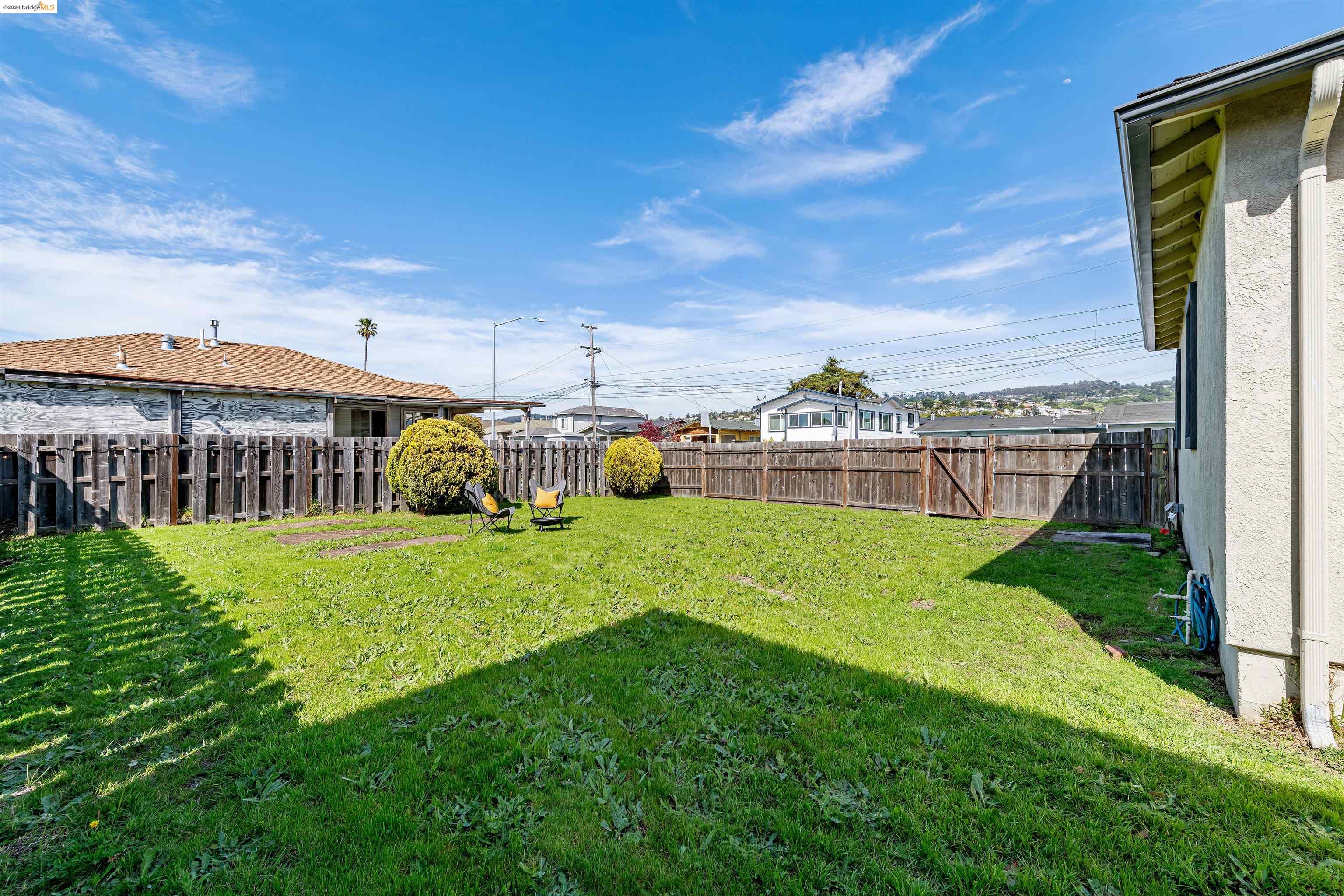Detail Gallery Image 22 of 28 For 4529 Wall Ave, Richmond,  CA 94804 - 3 Beds | 1 Baths
