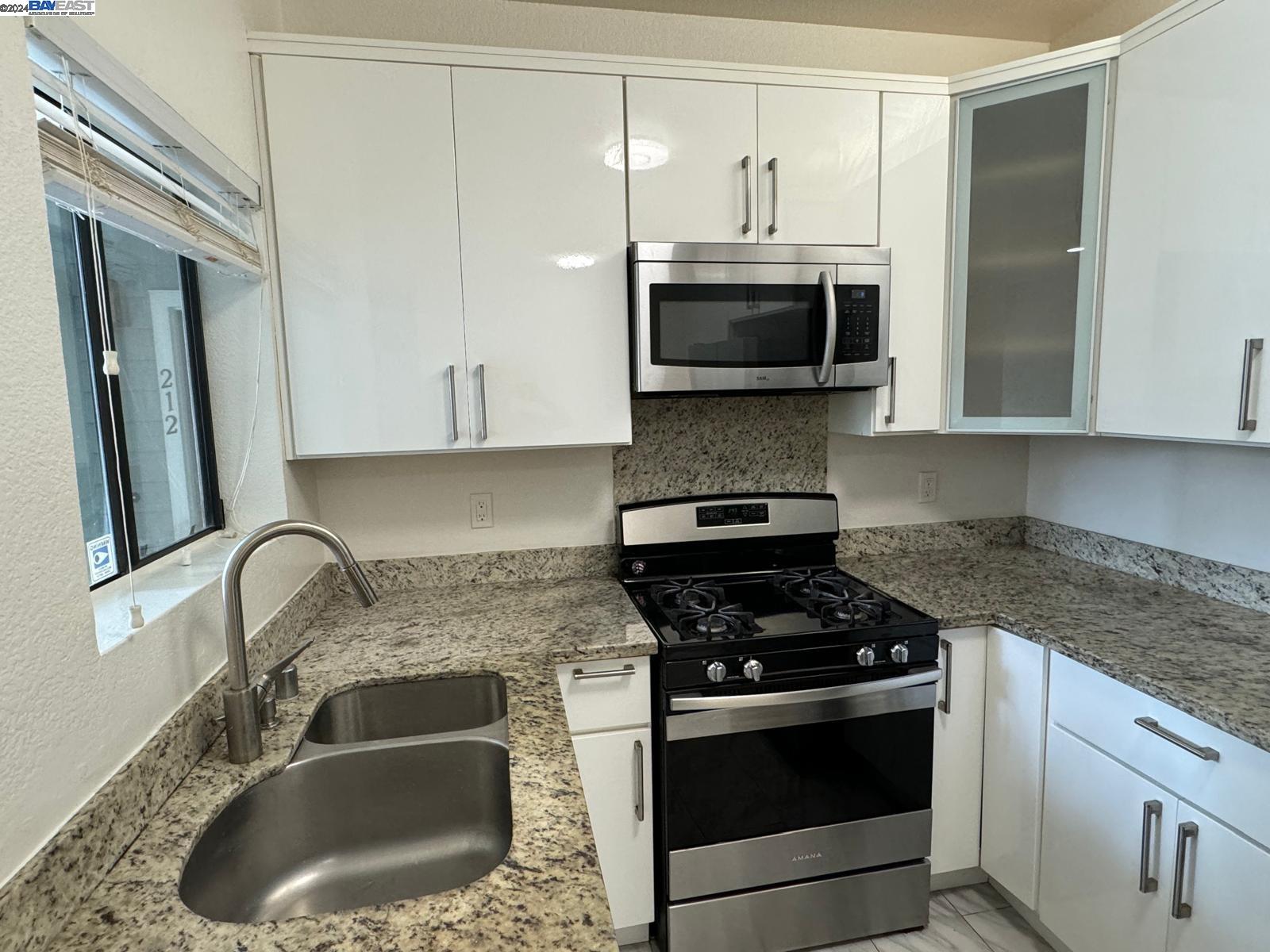 Detail Gallery Image 12 of 24 For 3371 Baywood Ter #213,  Fremont,  CA 94536 - 2 Beds | 2 Baths