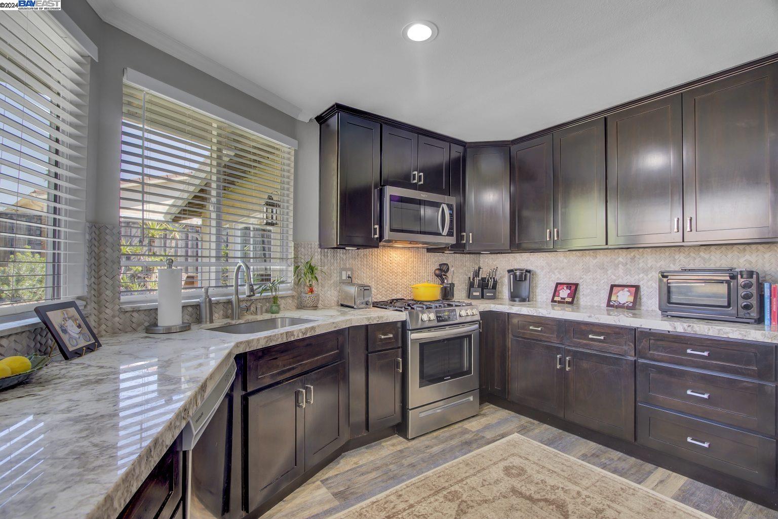 Detail Gallery Image 19 of 44 For 2606 Pickfair Ln, Livermore,  CA 94551 - 3 Beds | 2 Baths