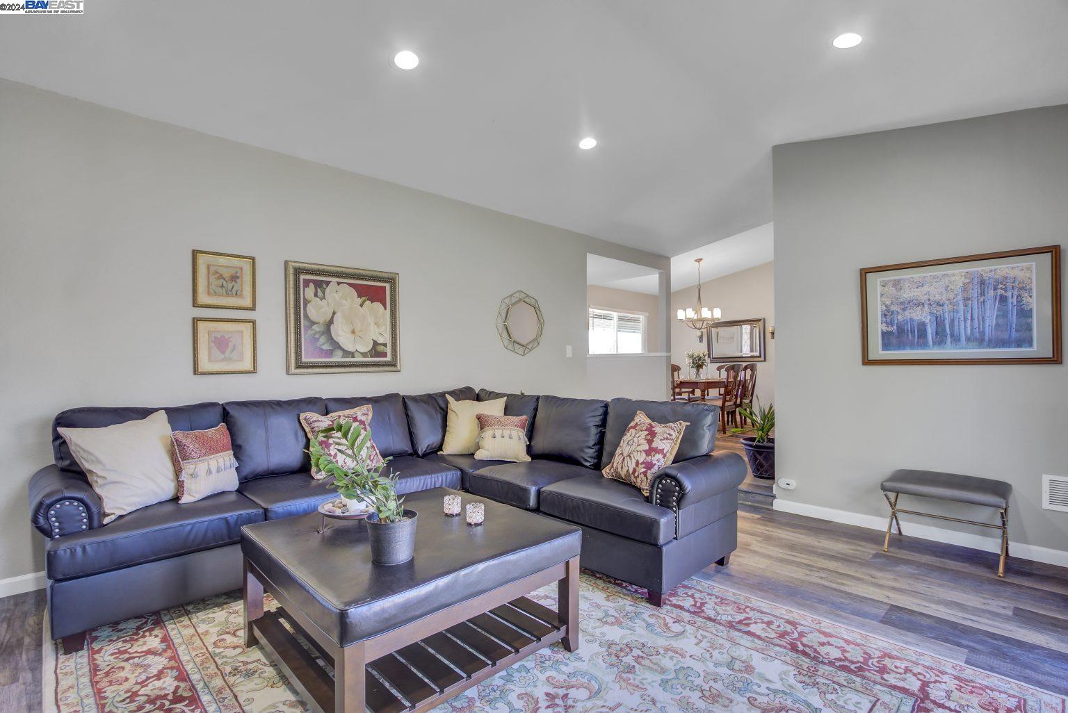 Detail Gallery Image 10 of 44 For 2606 Pickfair Ln, Livermore,  CA 94551 - 3 Beds | 2 Baths