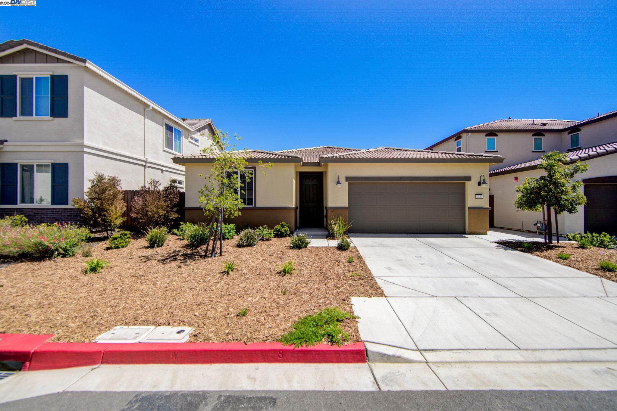 Detail Gallery Image 2 of 36 For 4050 Kenwood Cir, Oakley,  CA 94561 - 3 Beds | 2 Baths