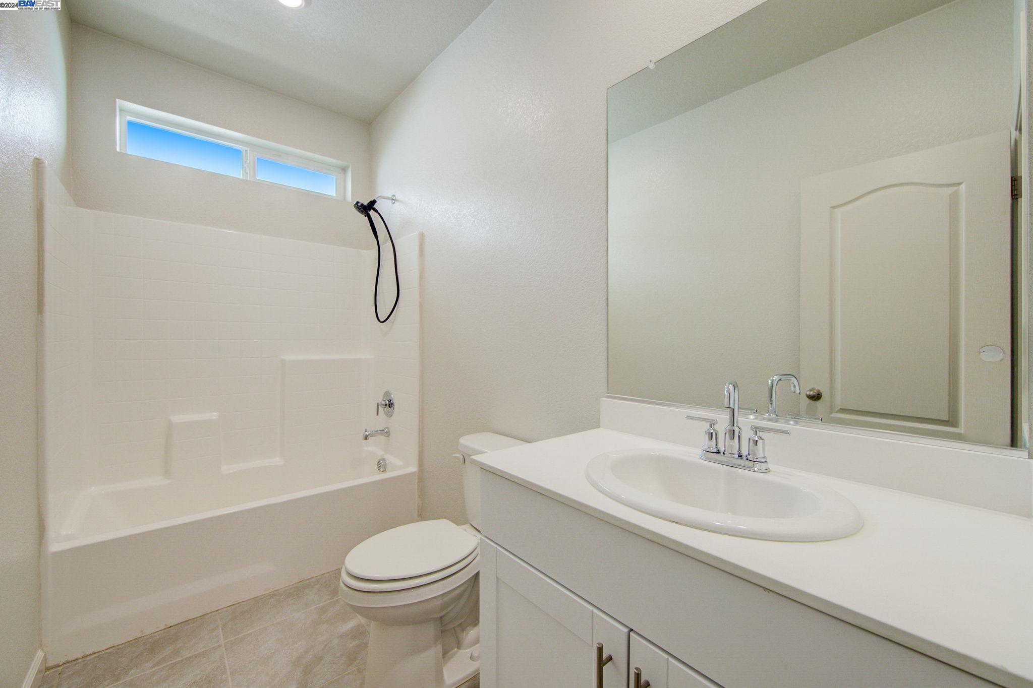 Detail Gallery Image 15 of 36 For 4050 Kenwood Cir, Oakley,  CA 94561 - 3 Beds | 2 Baths