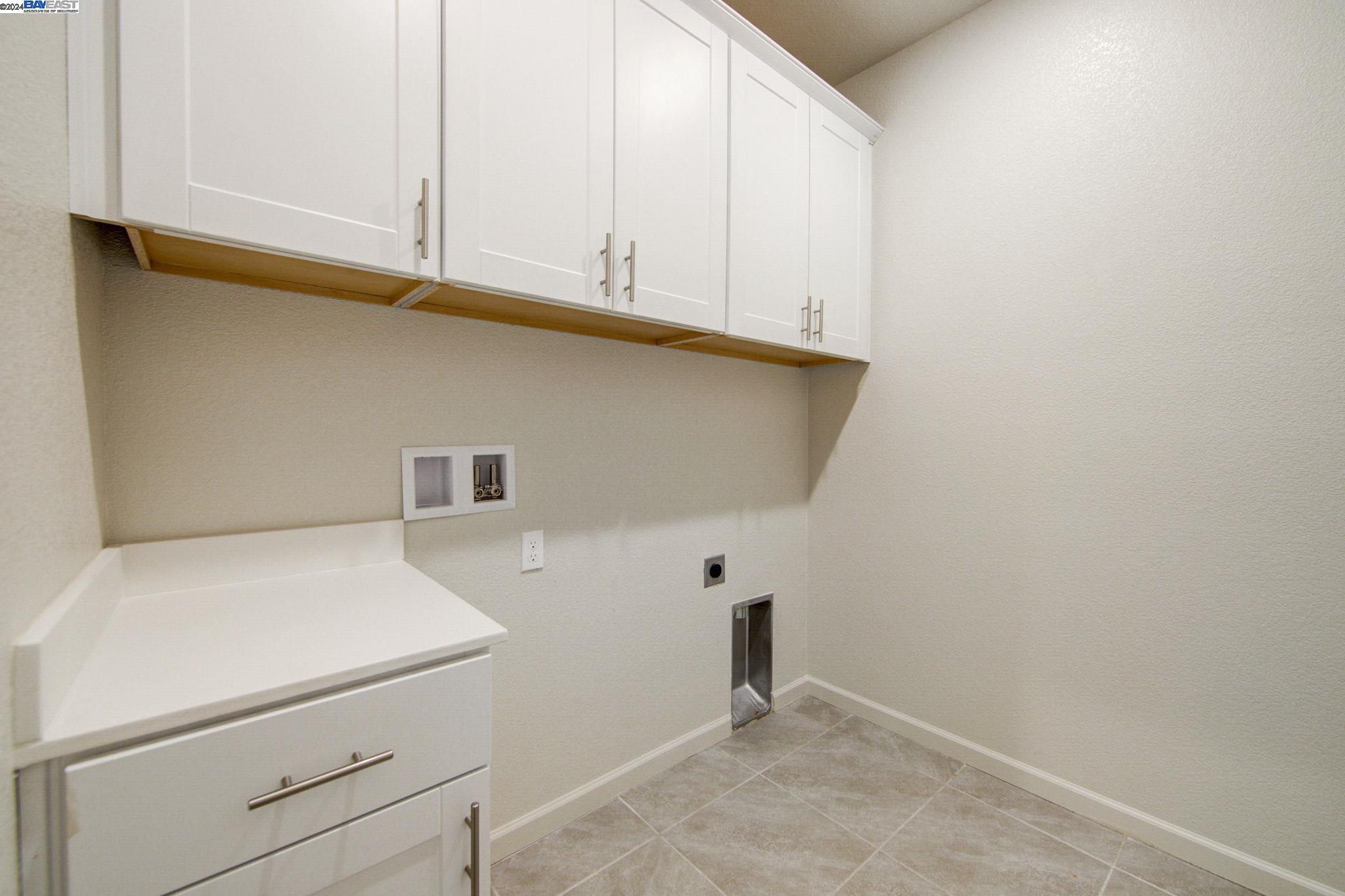 Detail Gallery Image 16 of 36 For 4050 Kenwood Cir, Oakley,  CA 94561 - 3 Beds | 2 Baths