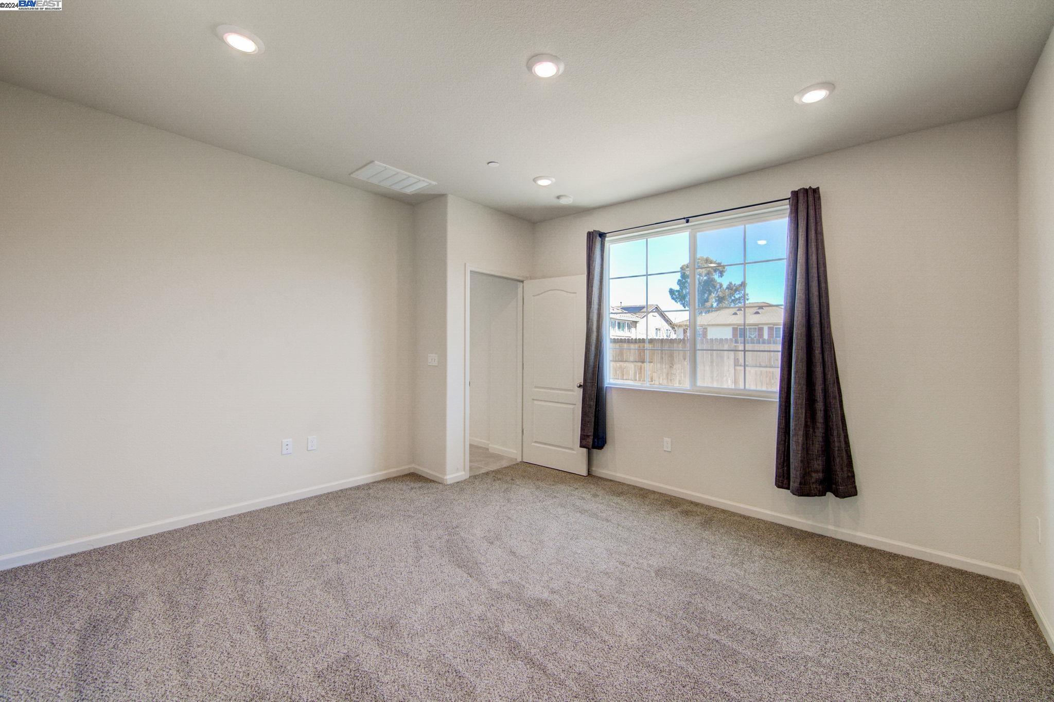 Detail Gallery Image 20 of 36 For 4050 Kenwood Cir, Oakley,  CA 94561 - 3 Beds | 2 Baths