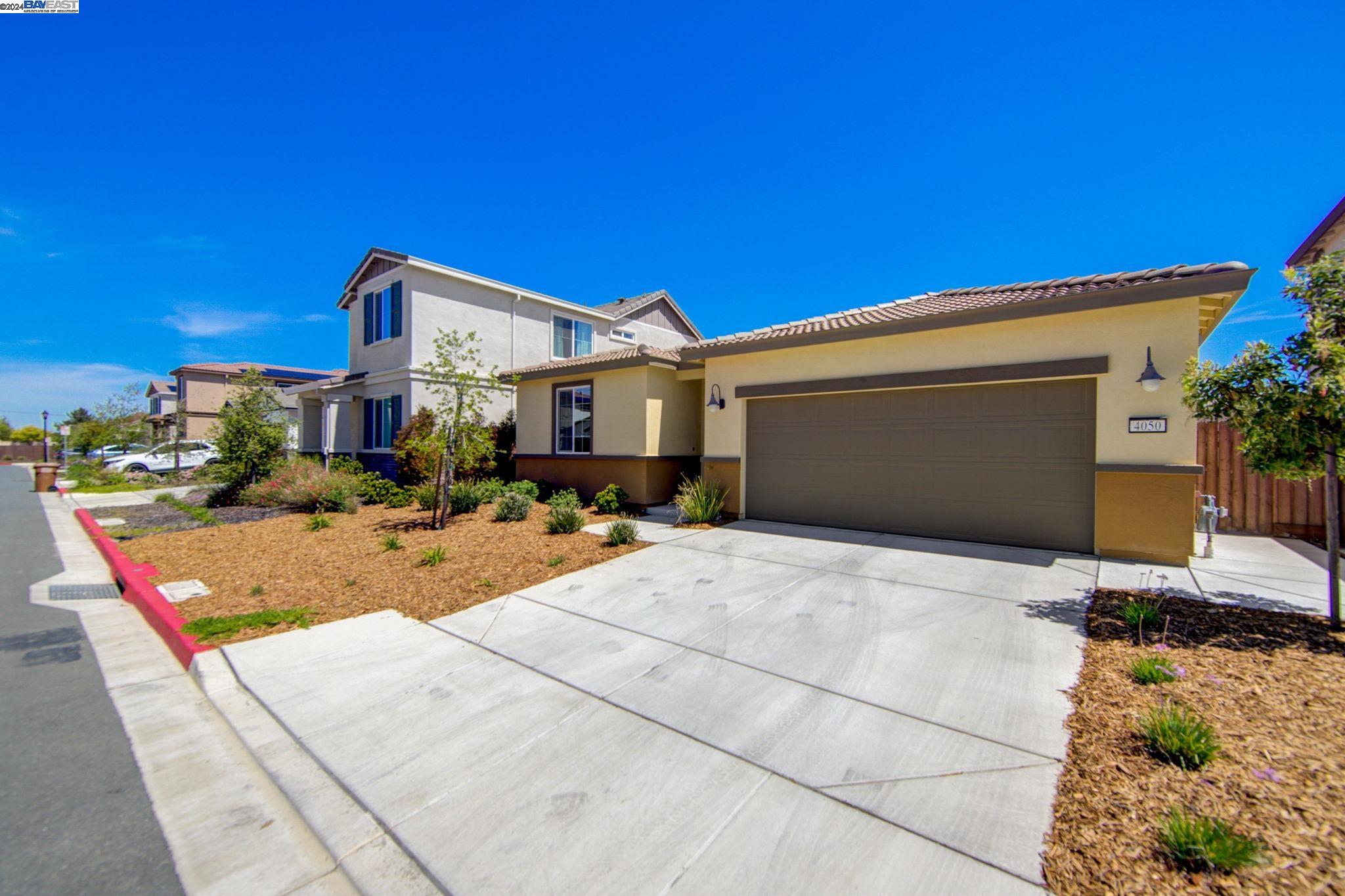 Detail Gallery Image 3 of 36 For 4050 Kenwood Cir, Oakley,  CA 94561 - 3 Beds | 2 Baths