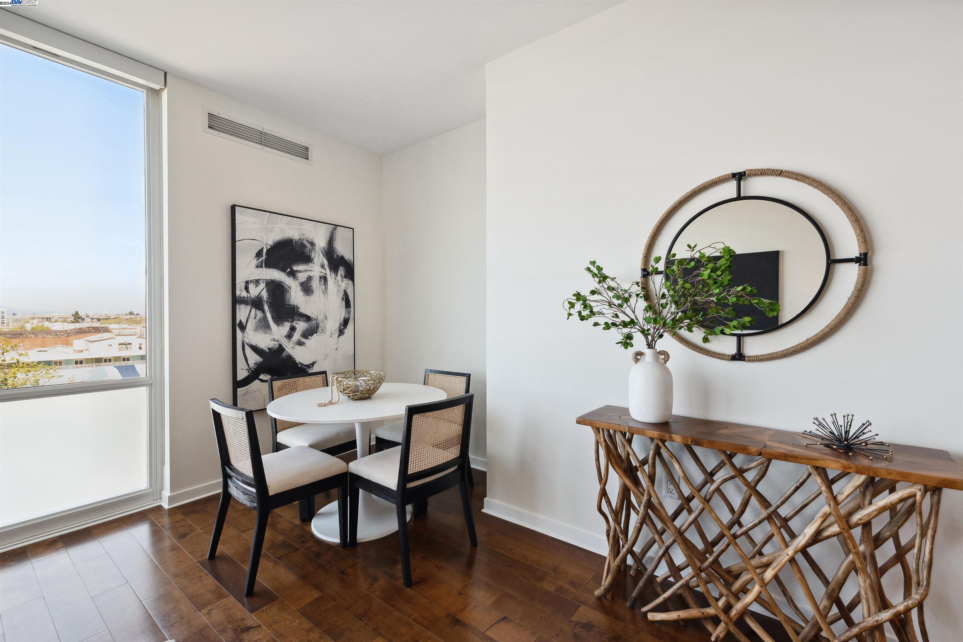Detail Gallery Image 11 of 52 For 222 Broadway #604,  Oakland,  CA 94607 - 2 Beds | 2 Baths