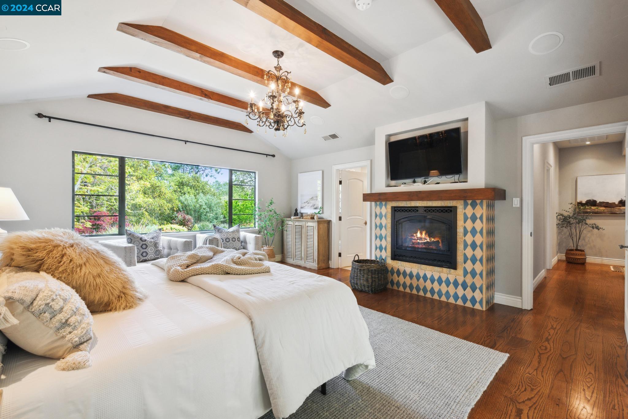 Detail Gallery Image 22 of 58 For 93 Tarry Ln, Orinda,  CA 94563 - 3 Beds | 2/1 Baths