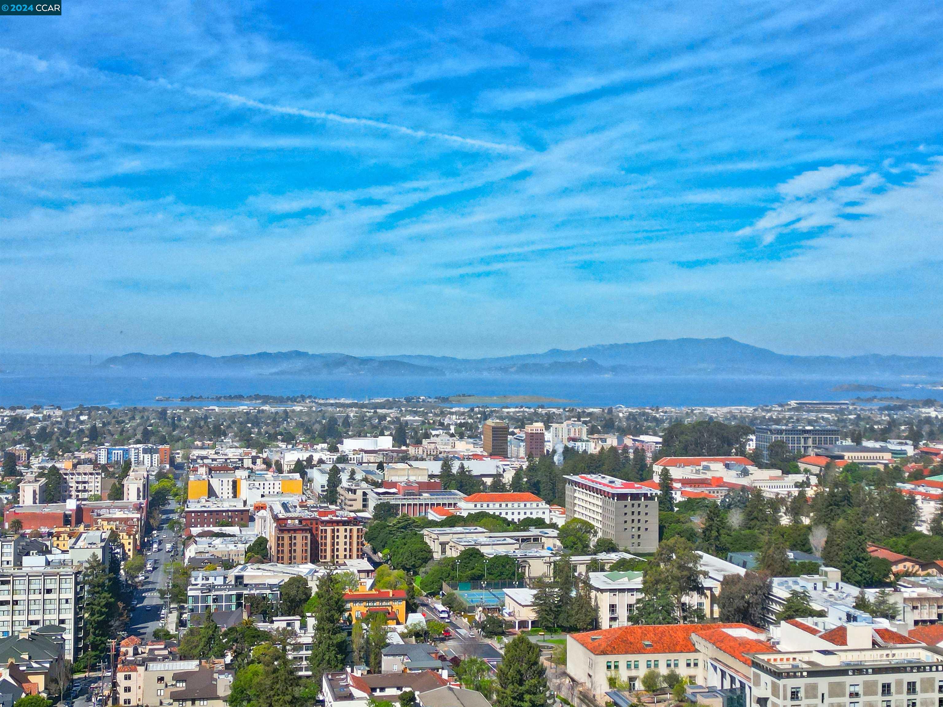 Detail Gallery Image 35 of 37 For 2 Panoramic Way #301,  Berkeley,  CA 94704 - 3 Beds | 2 Baths