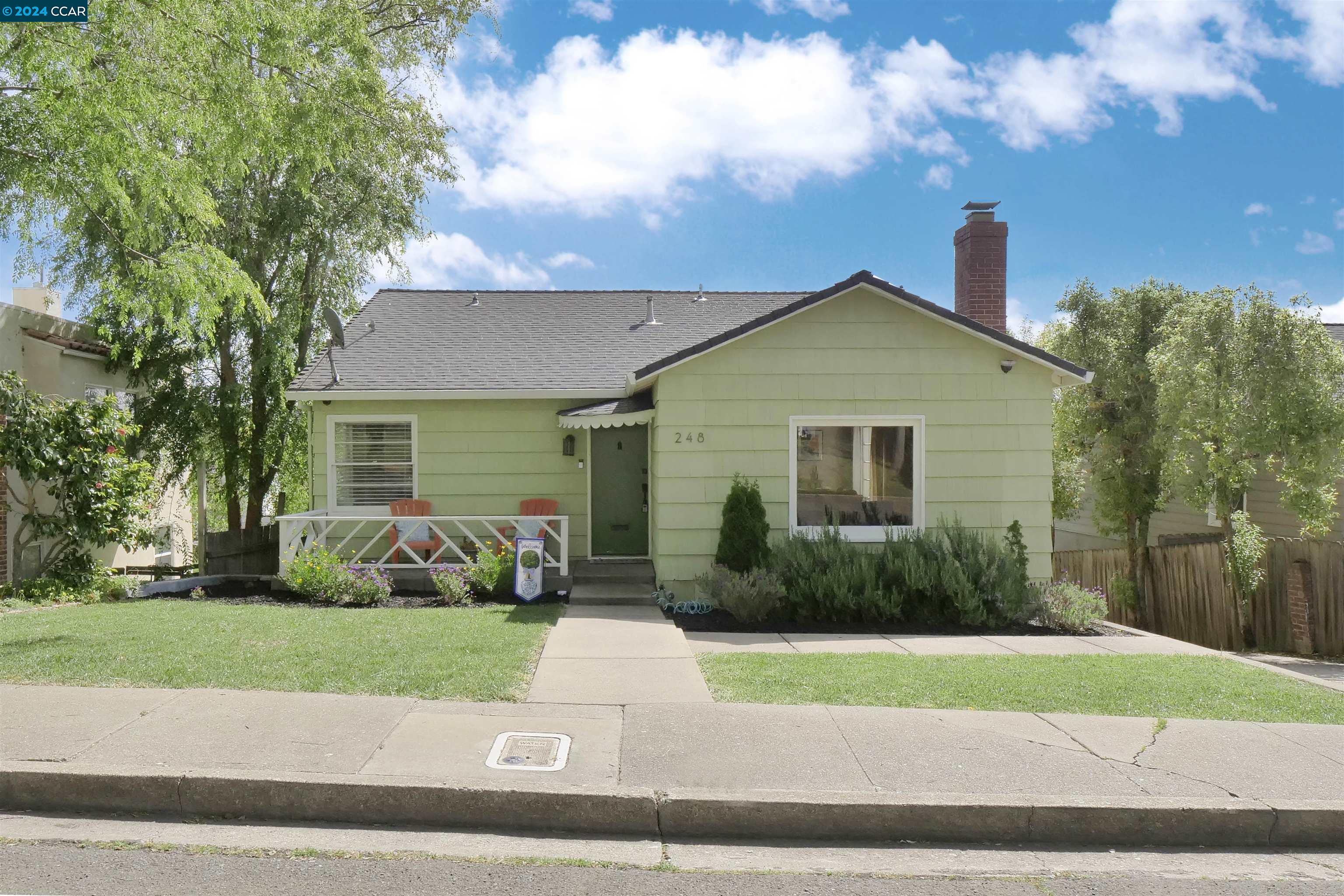 Detail Gallery Image 1 of 1 For 248 Fairmont Ave, Vallejo,  CA 94590 - 4 Beds | 2 Baths